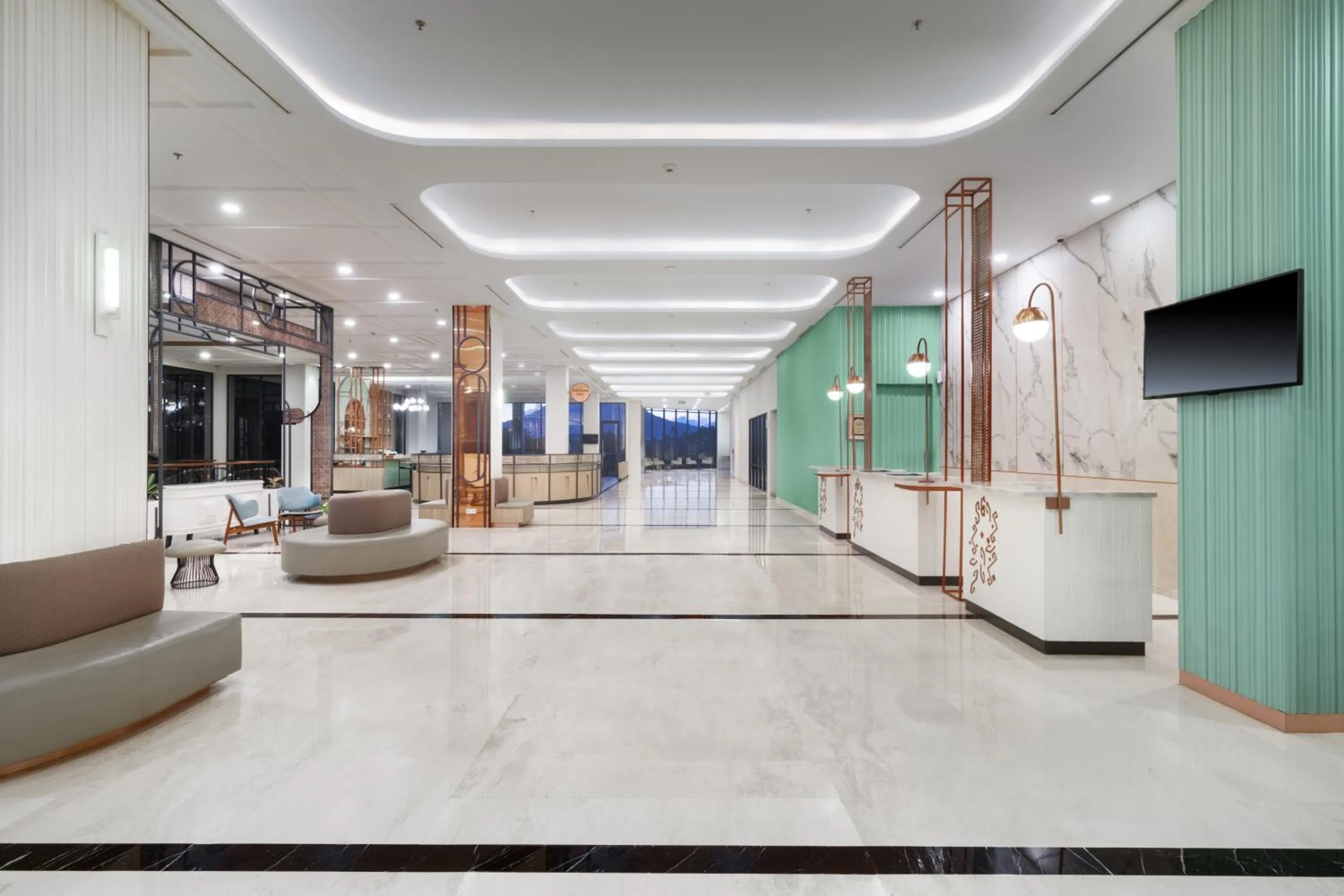 Lobby or reception in Luwansa Hotel and Convention Center Manado