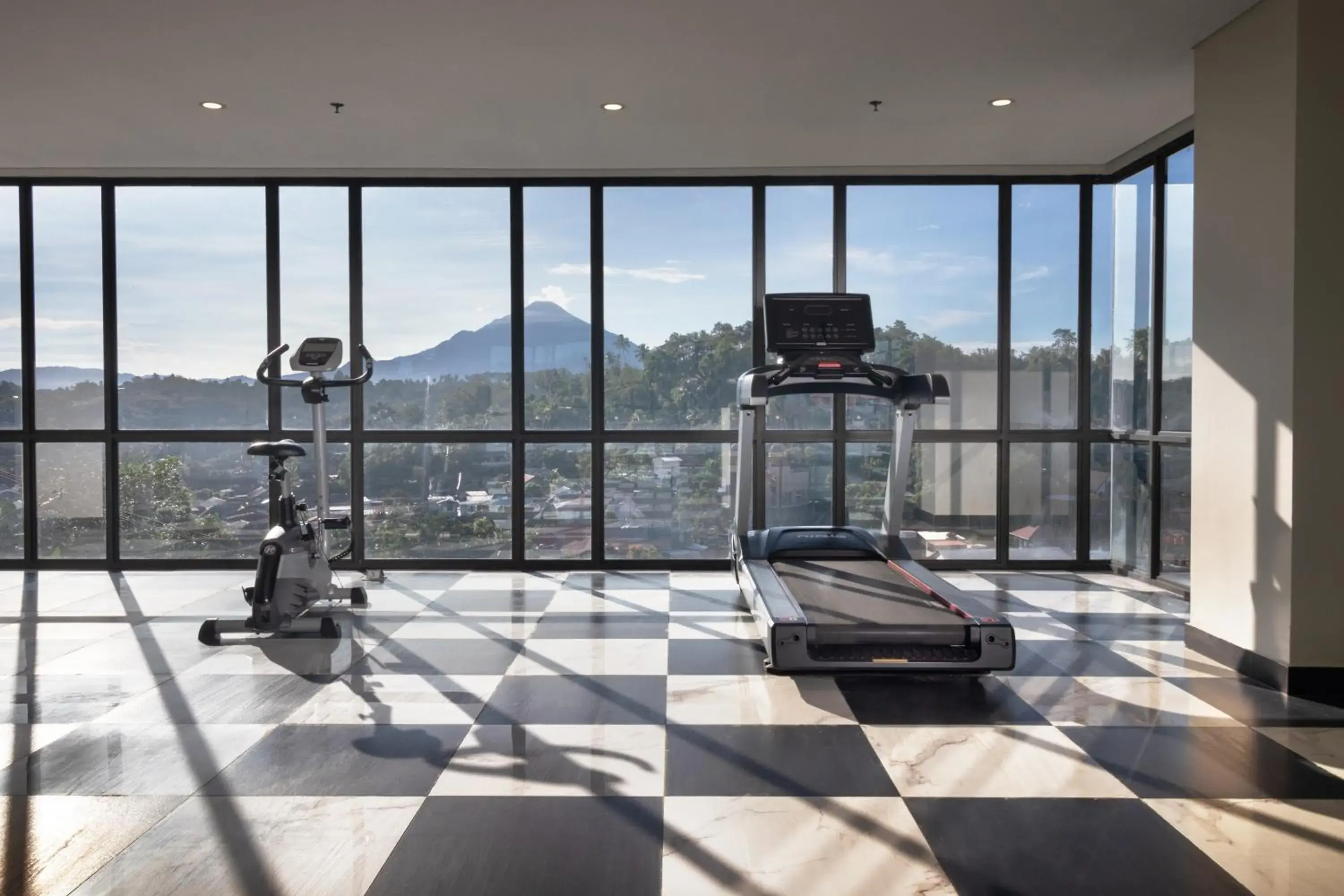 Fitness centre/facilities in Luwansa Hotel and Convention Center Manado Fitness centre/facilities in Luwansa Hotel and Convention Center Manado