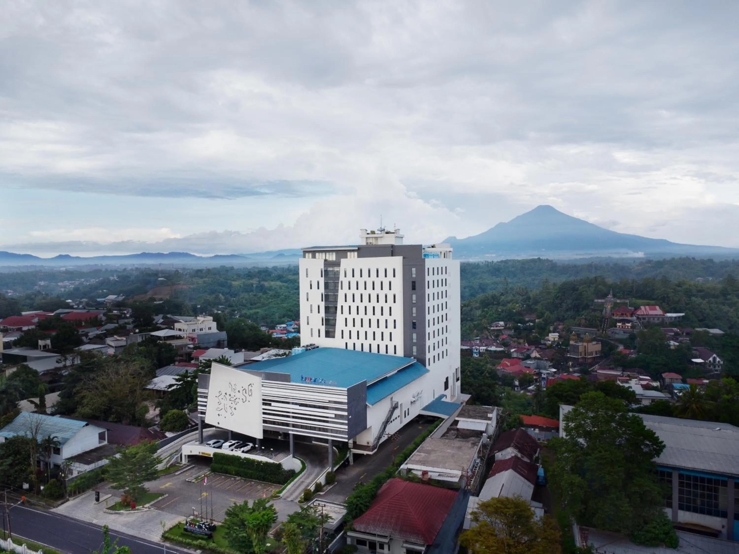 Facade/entrance in Luwansa Hotel and Convention Center Manado