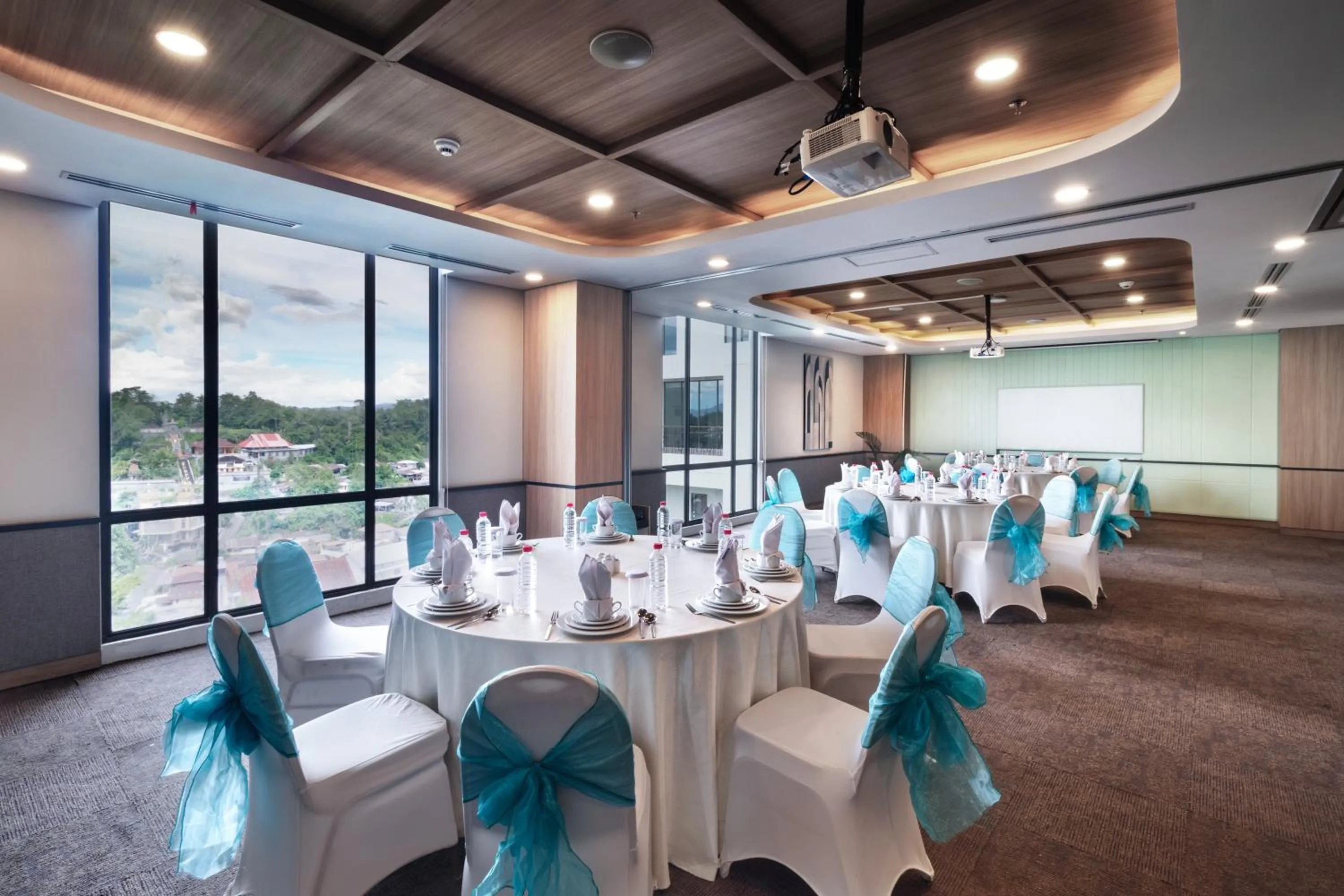 Meeting/conference room in Luwansa Hotel and Convention Center Manado