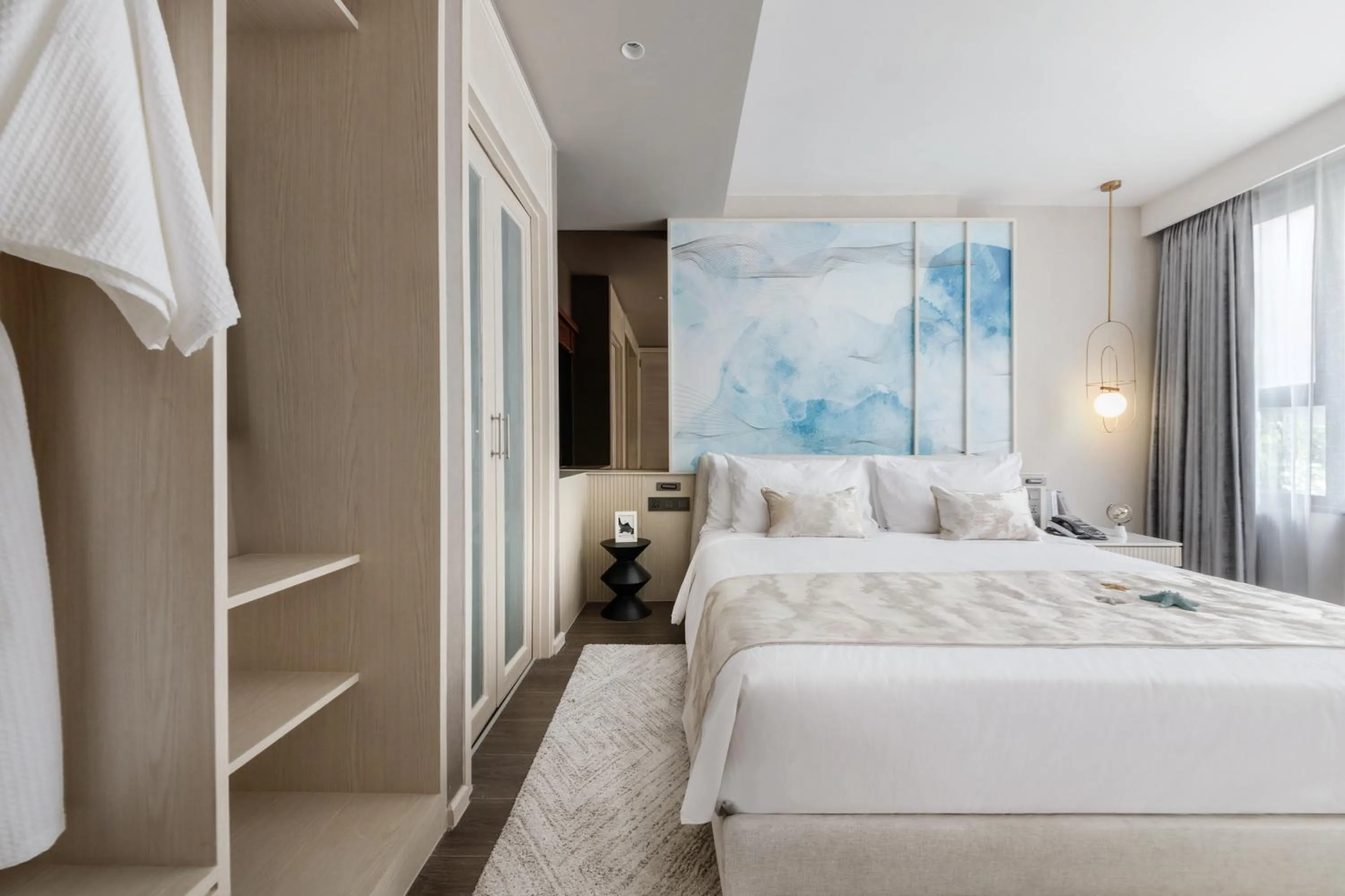 Bed in Bayphere Hotel Pattaya JC