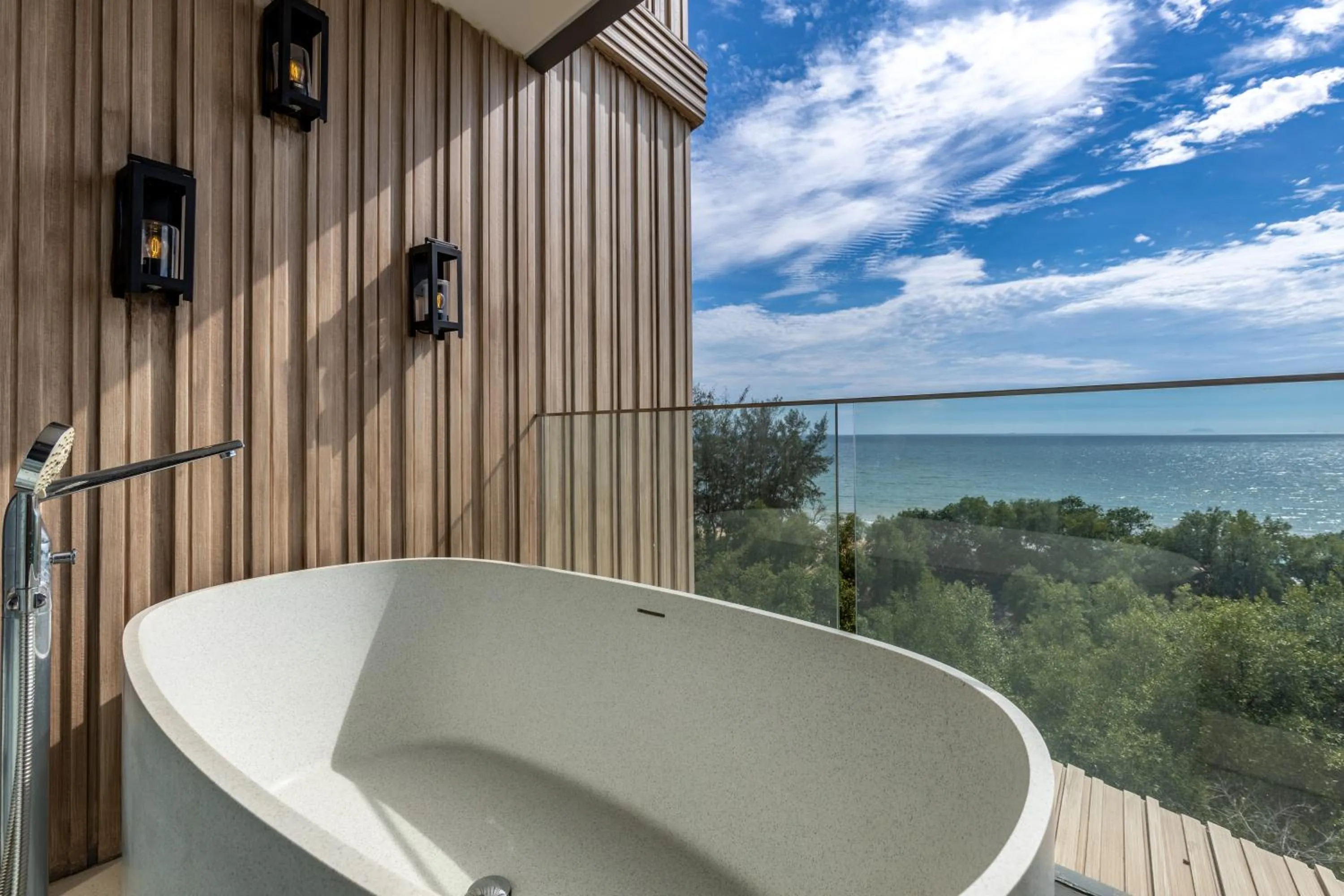 Bathroom in Bayphere Hotel Pattaya JC