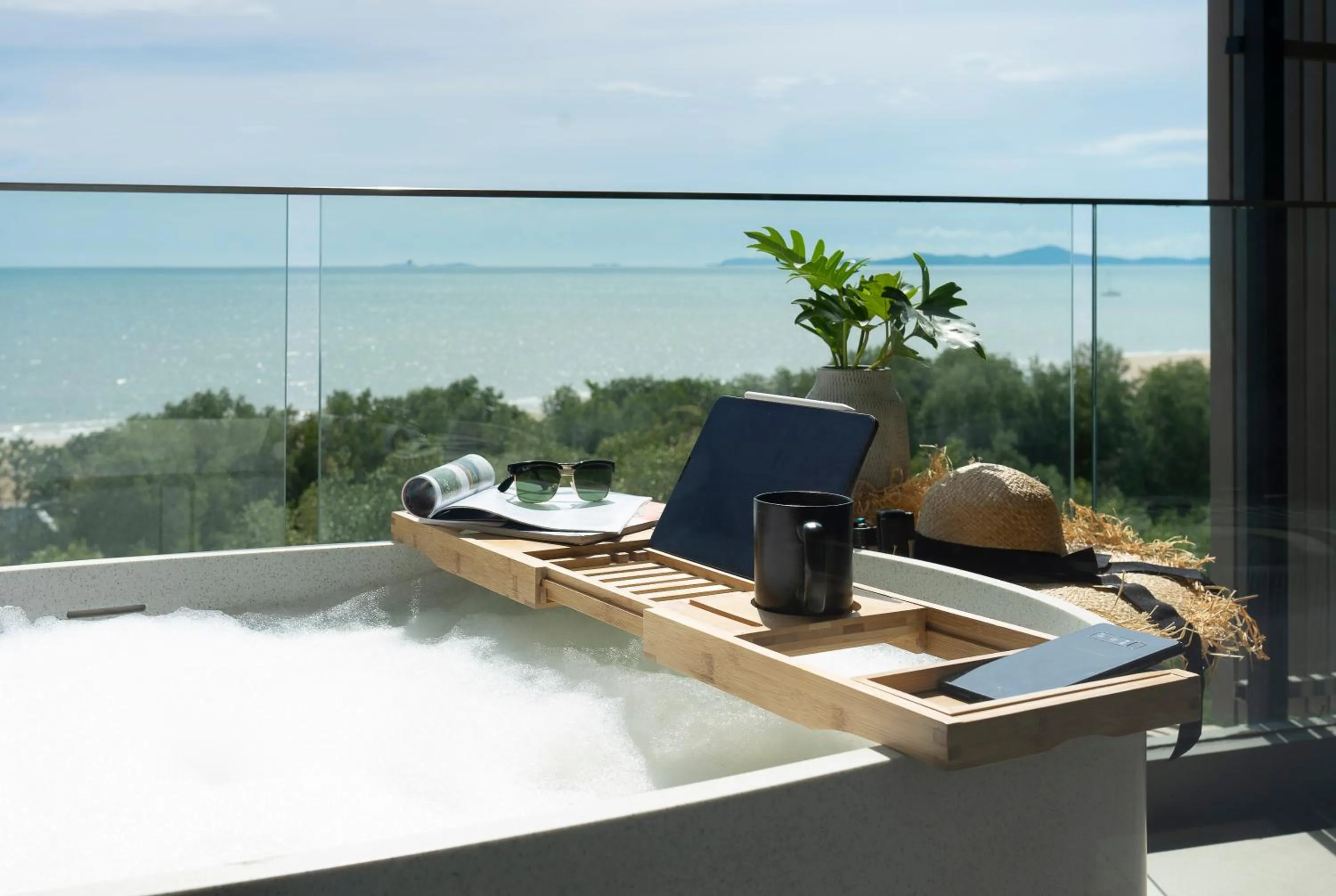 Bathroom in Bayphere Hotel Pattaya JC