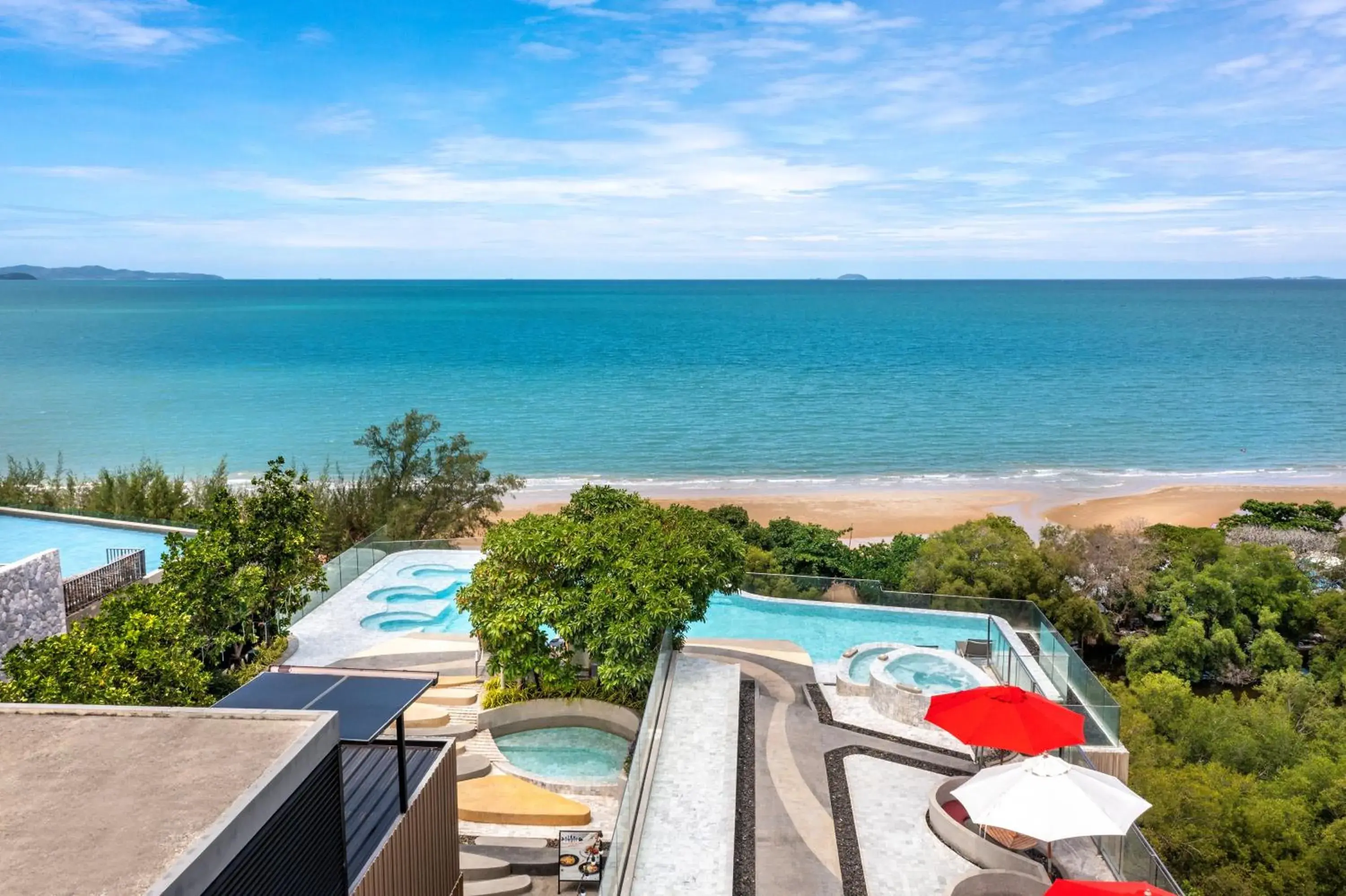 Swimming pool in Bayphere Hotel Pattaya JC Swimming pool in Bayphere Hotel Pattaya JC