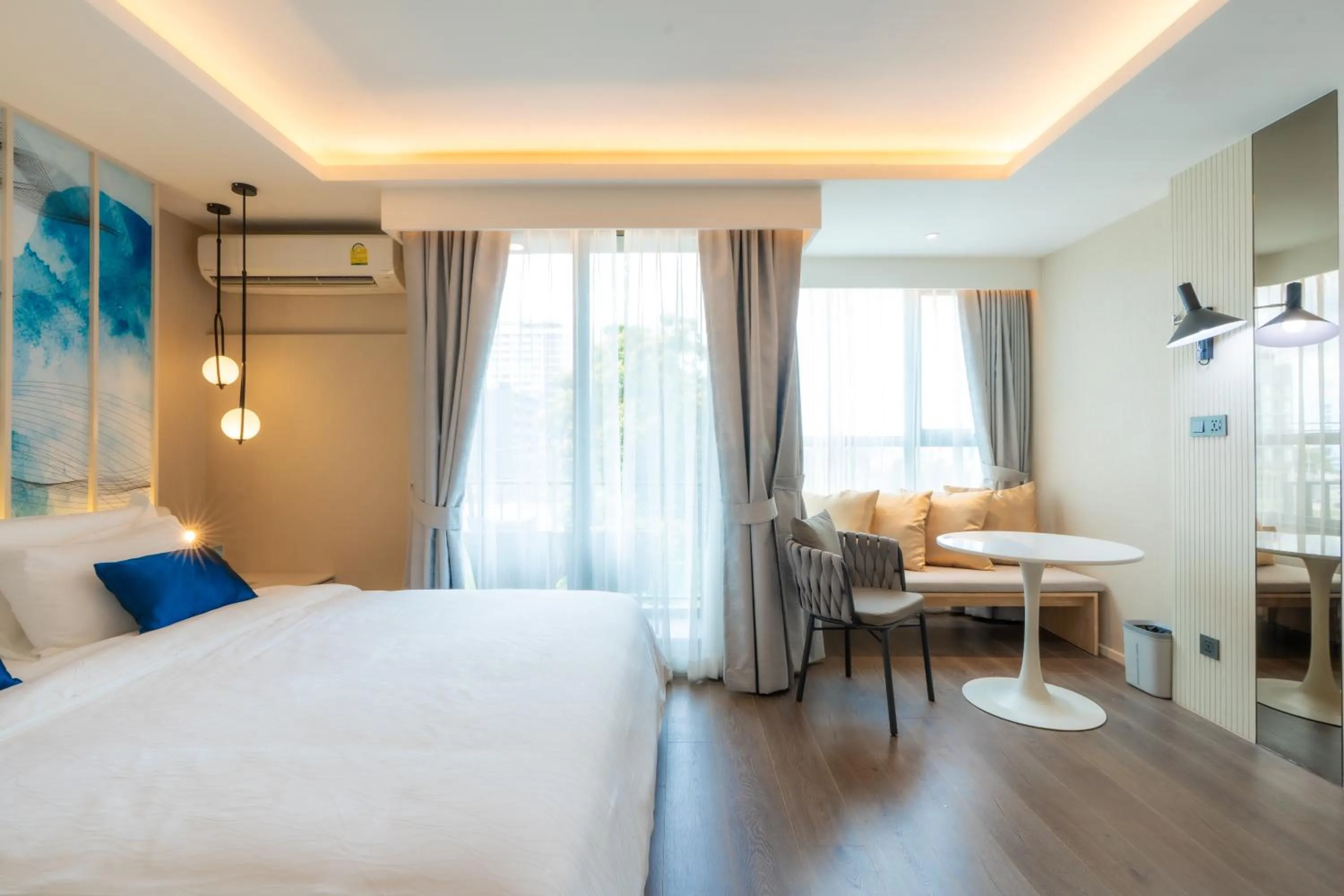 Bedroom, Bed in Bayphere Hotel Pattaya JC