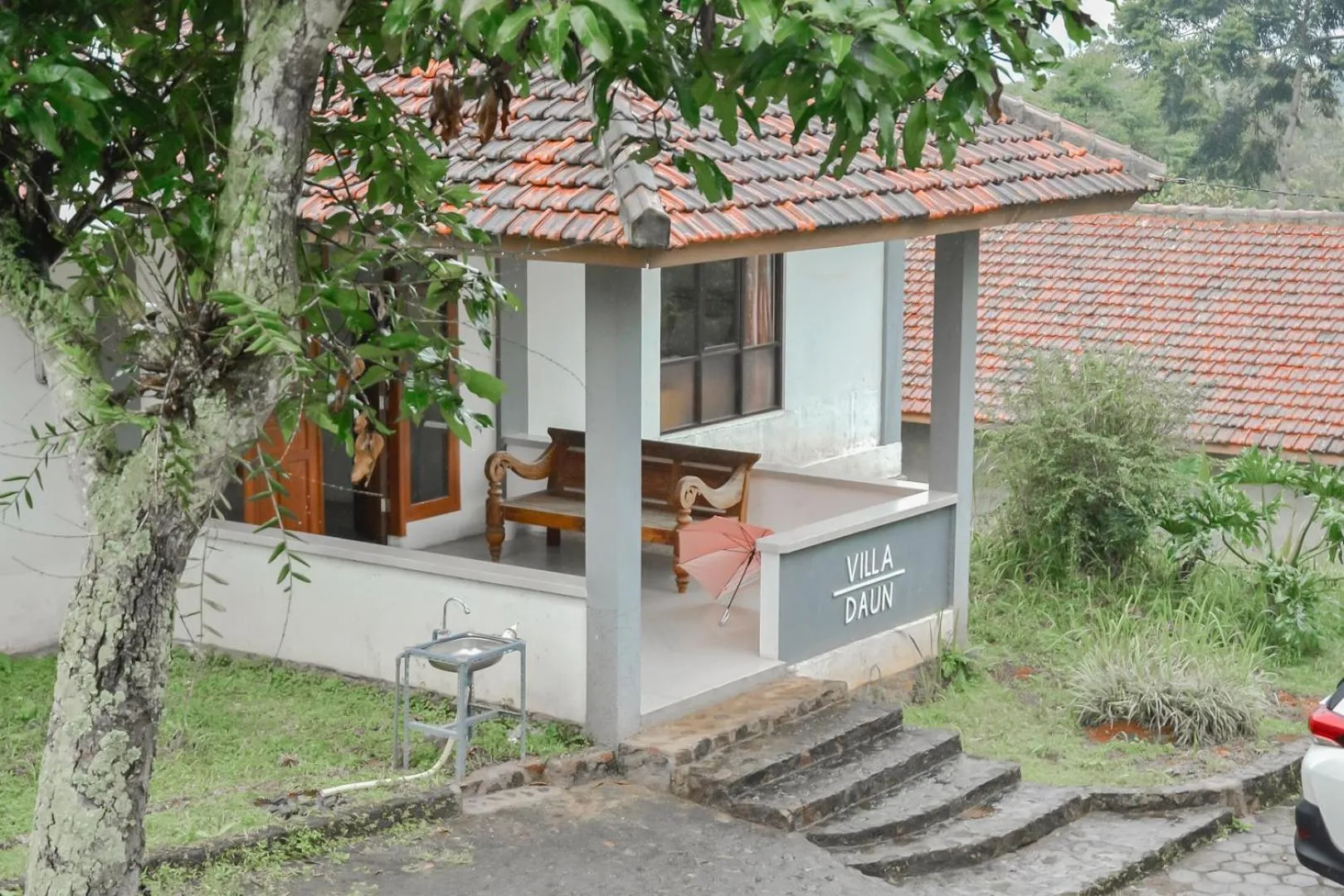 Bumi Ciboled Mitra RedDoorz near Gerbang Tol Pamulihan