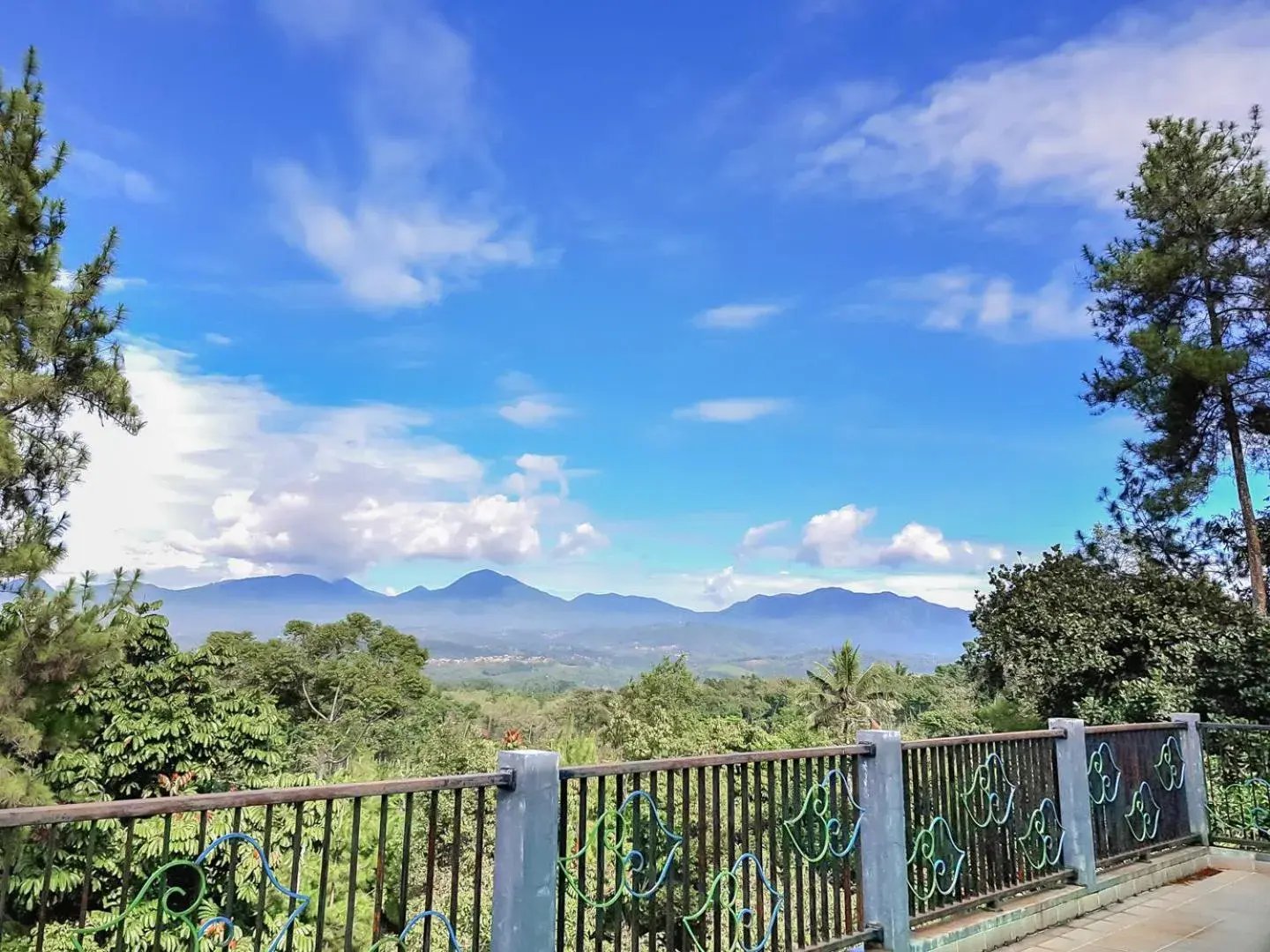 Bumi Ciboled Mitra RedDoorz near Gerbang Tol Pamulihan Bumi Ciboled Mitra RedDoorz near Gerbang Tol Pamulihan