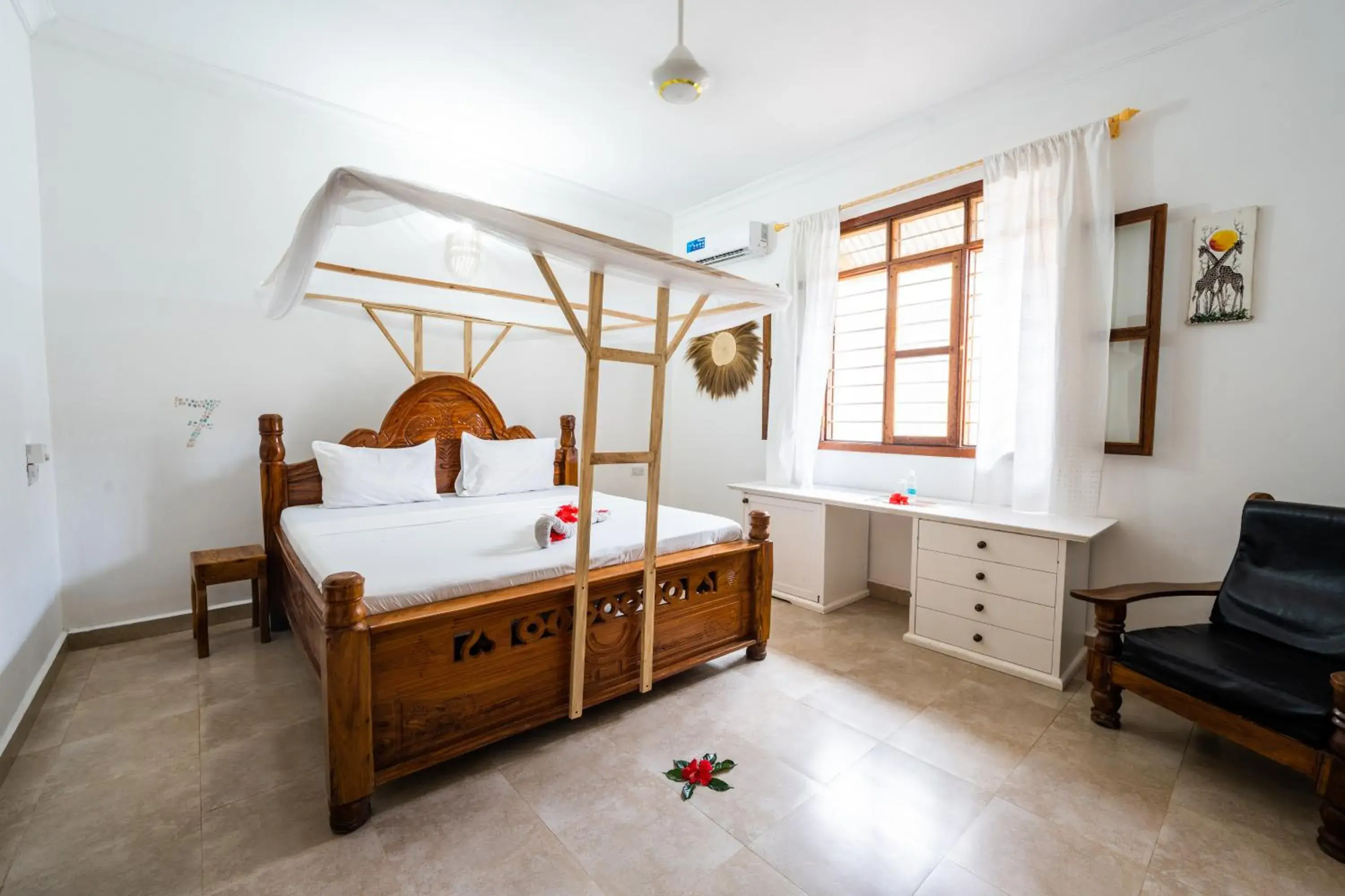 Superior King Room in Savi House Nungwi Superior King Room in Savi House Nungwi