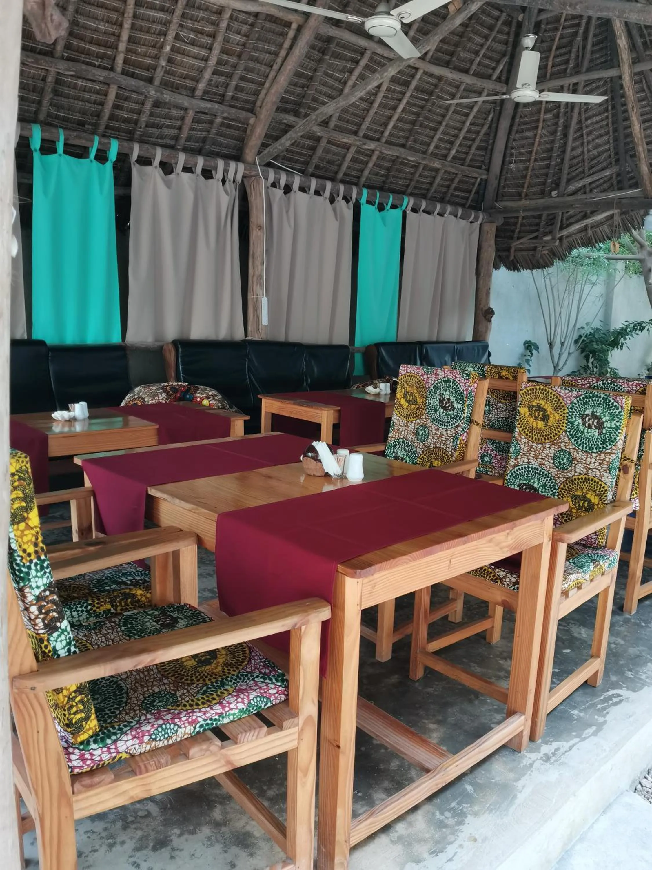 Restaurant/places to eat in Savi House Nungwi