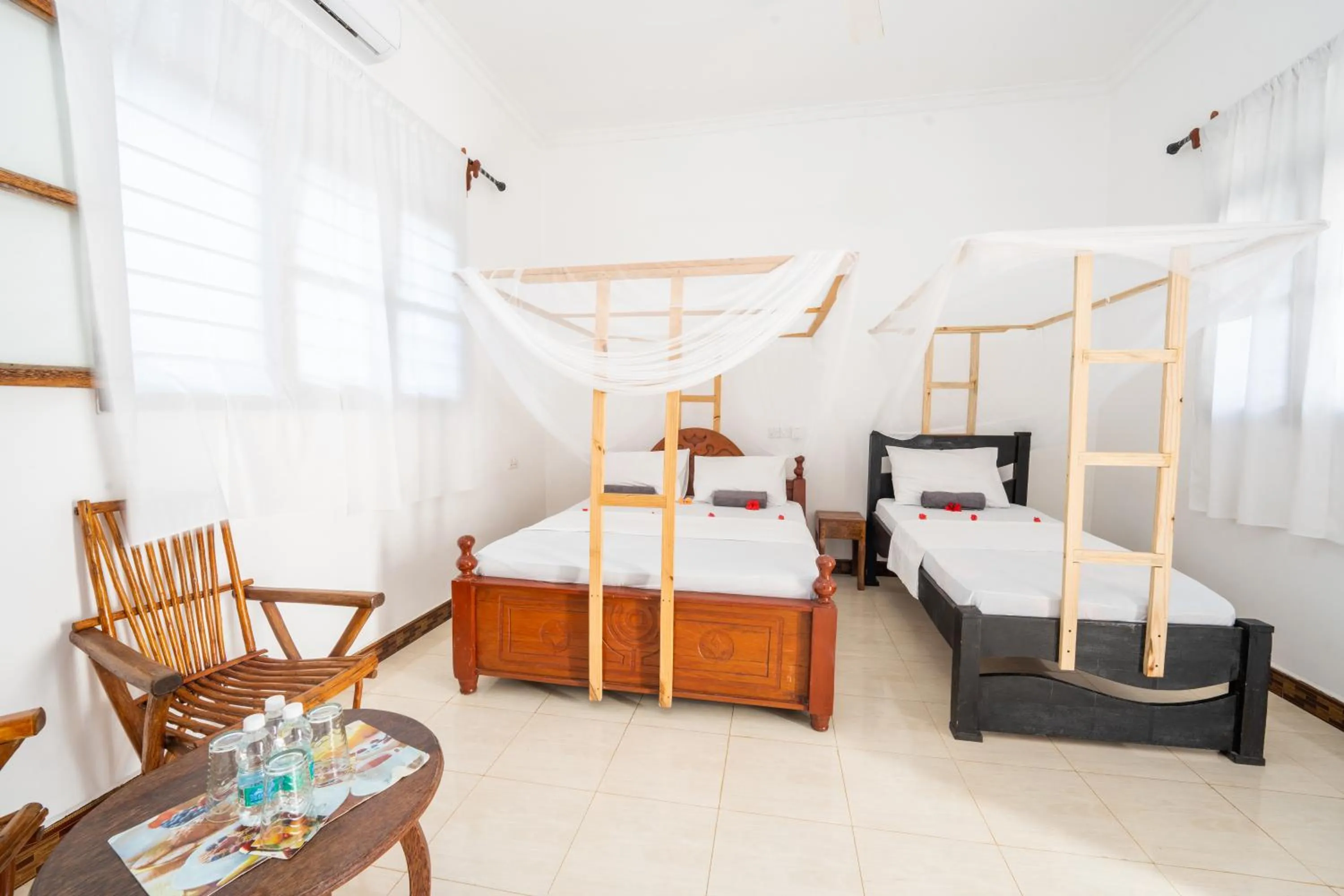 Bed in Savi House Nungwi