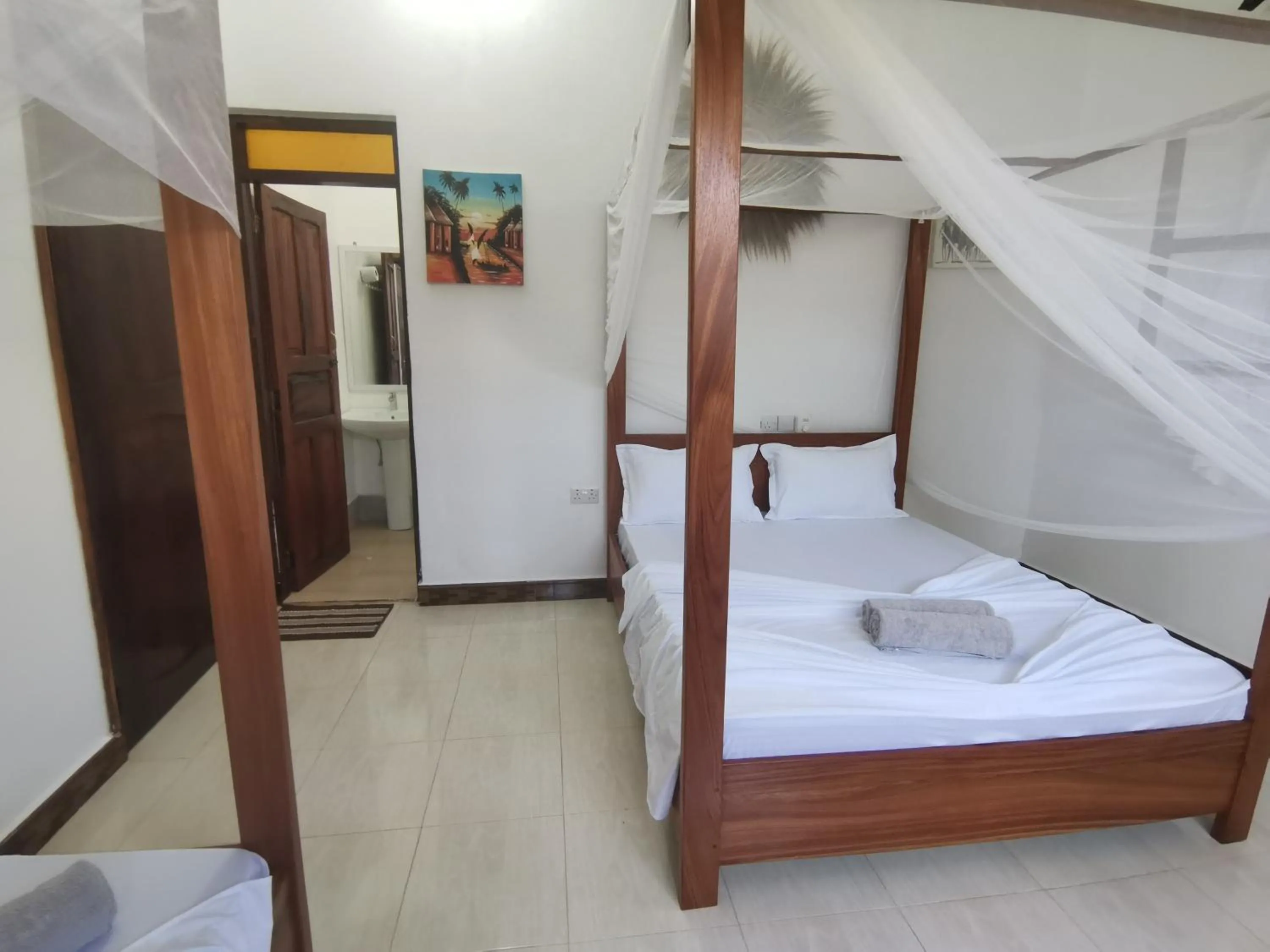 Bed in Savi House Nungwi