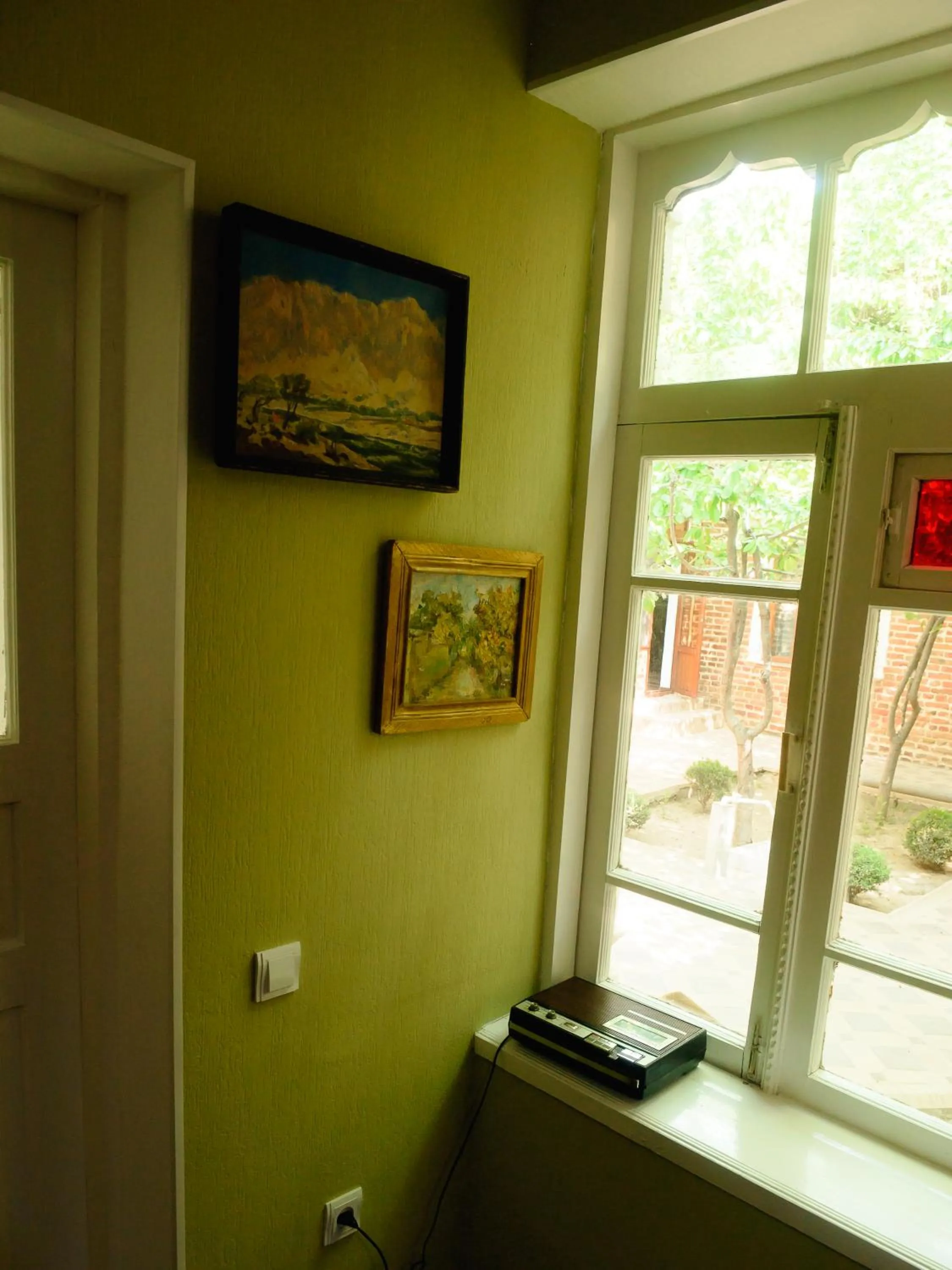 Photo of the whole room in Old Radio hostel