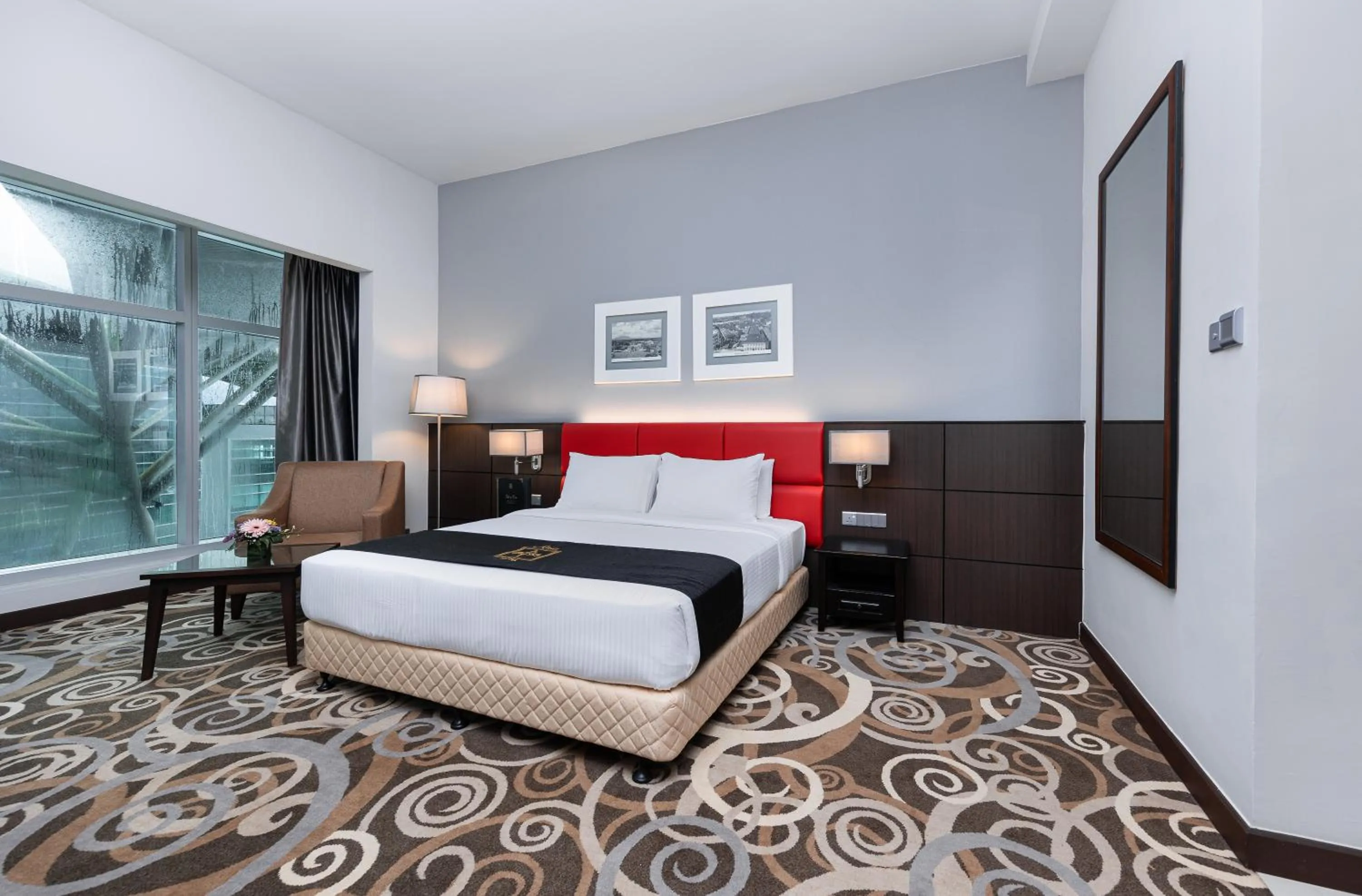 Bed in Raia Hotel & Convention Centre Kuching