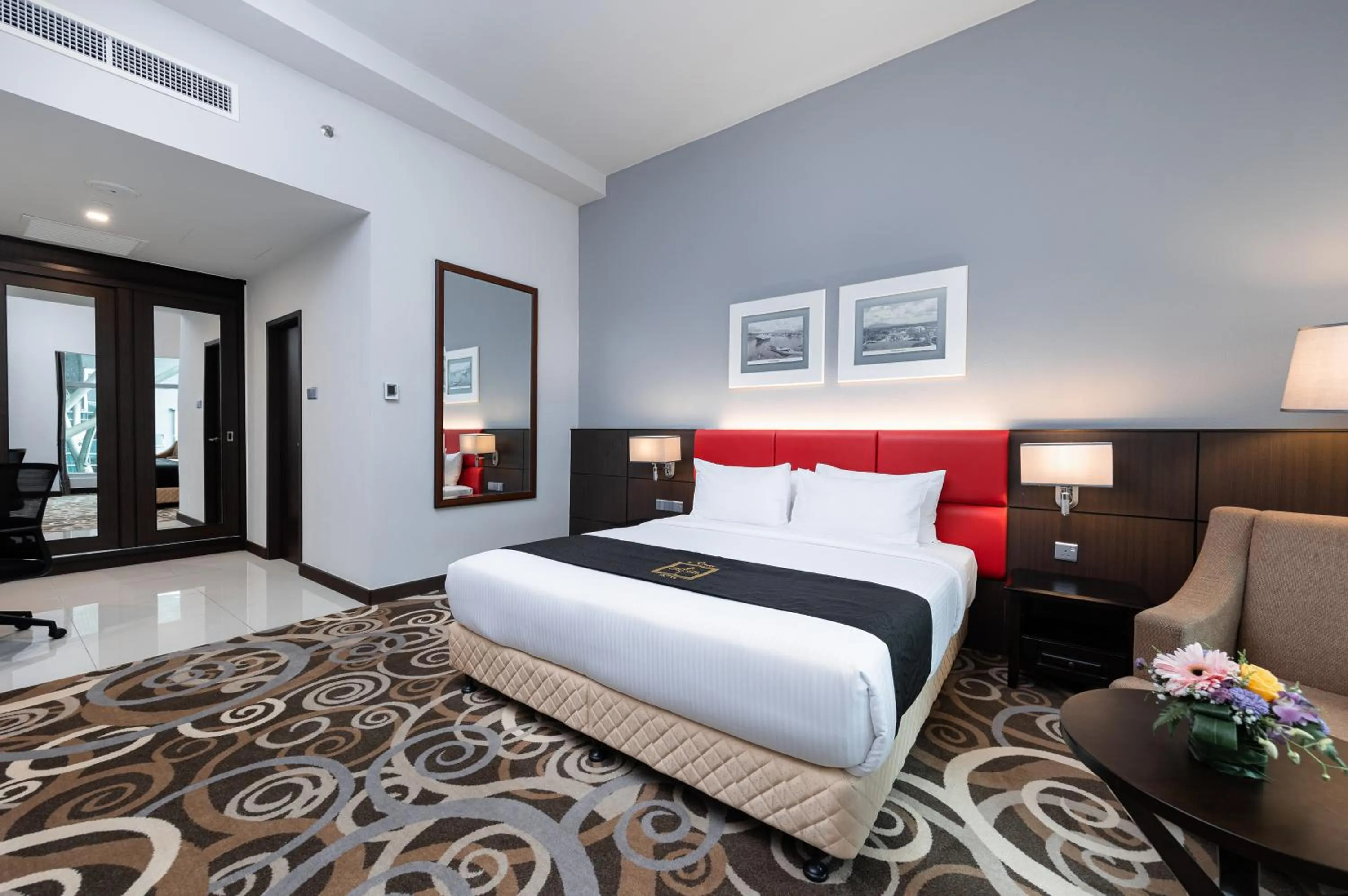Bed in Raia Hotel & Convention Centre Kuching