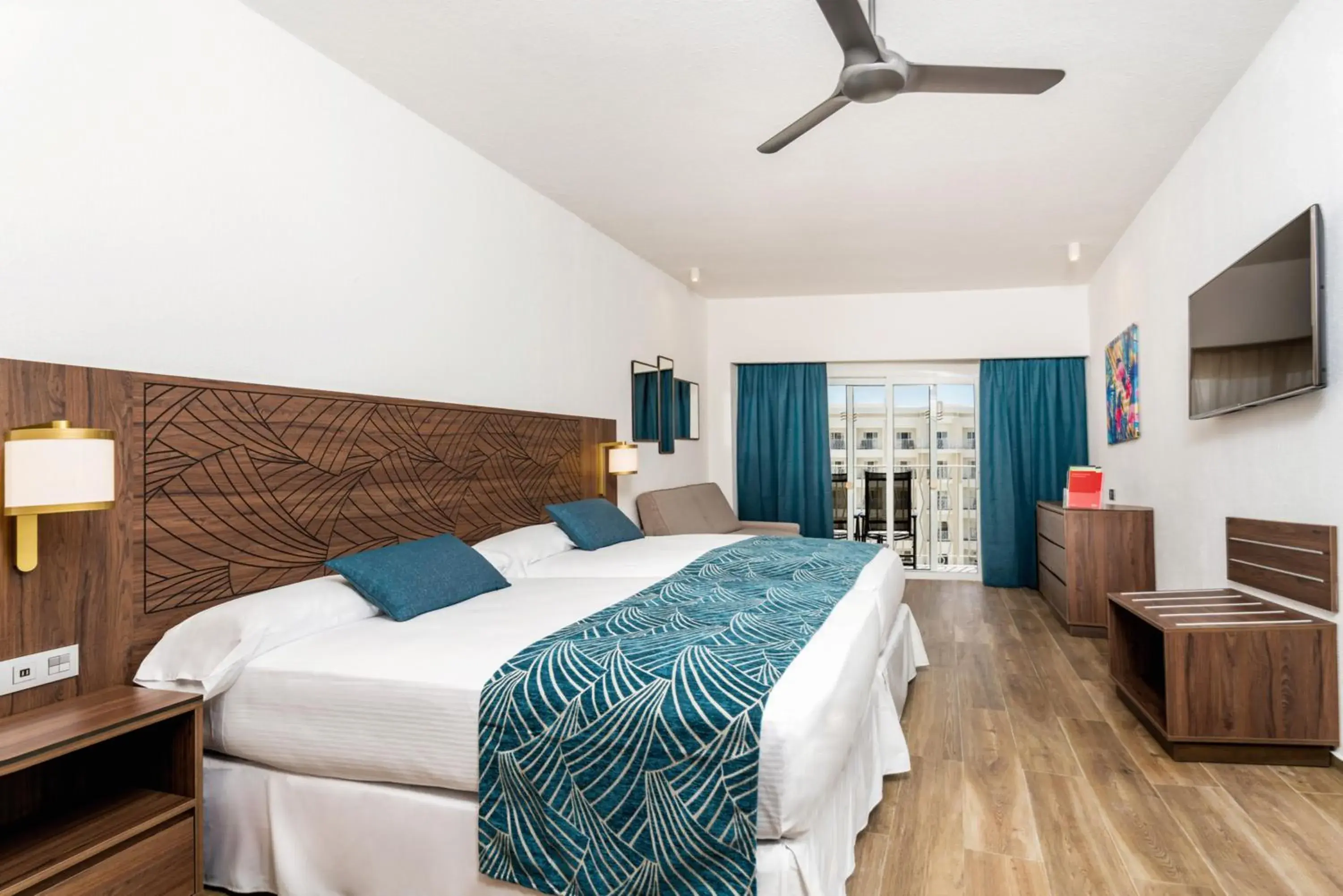 Bed in Riu Vallarta - All Inclusive Bed in Riu Vallarta - All Inclusive