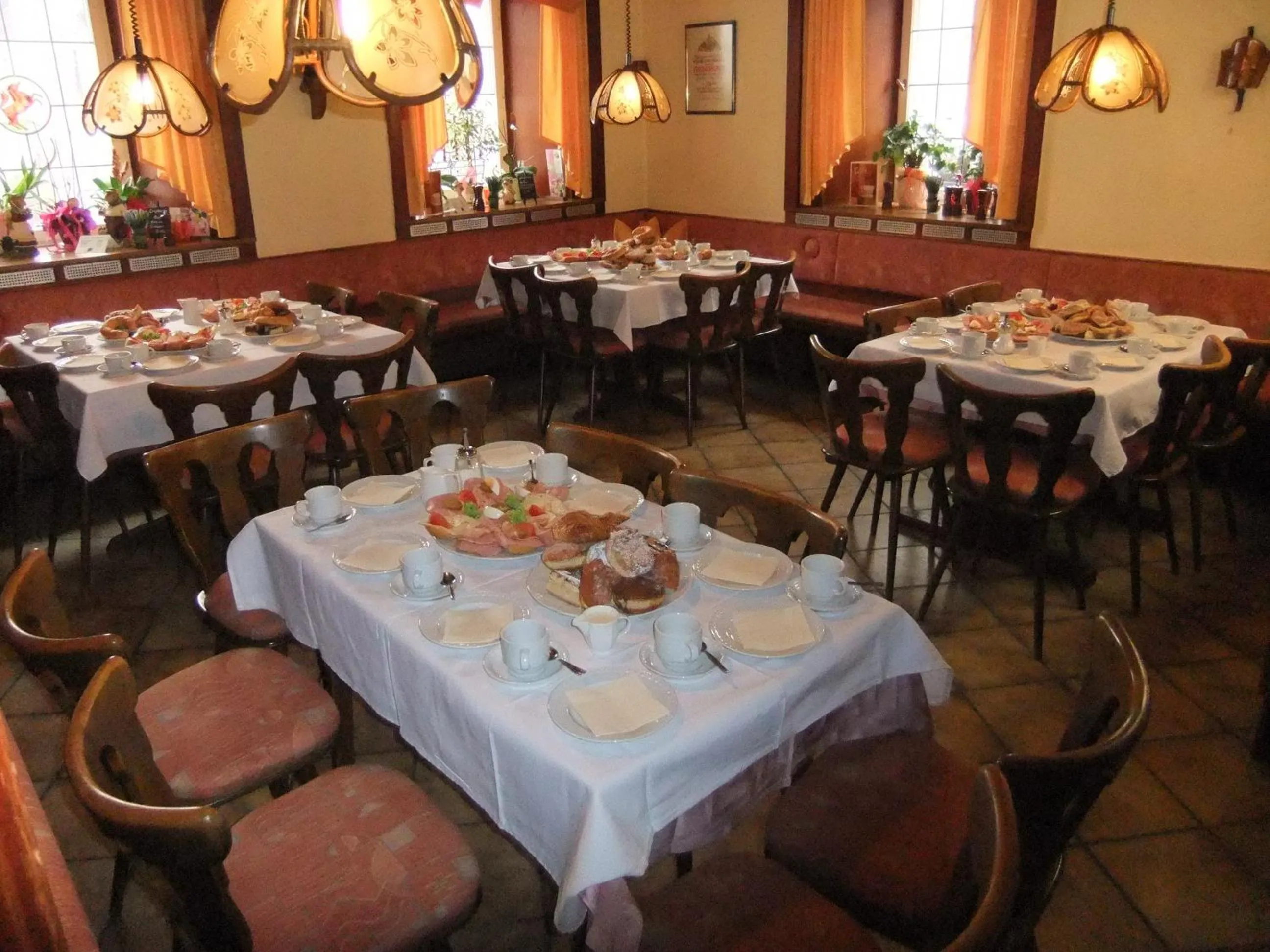 Restaurant/places to eat in Gasthof Rotes Roß