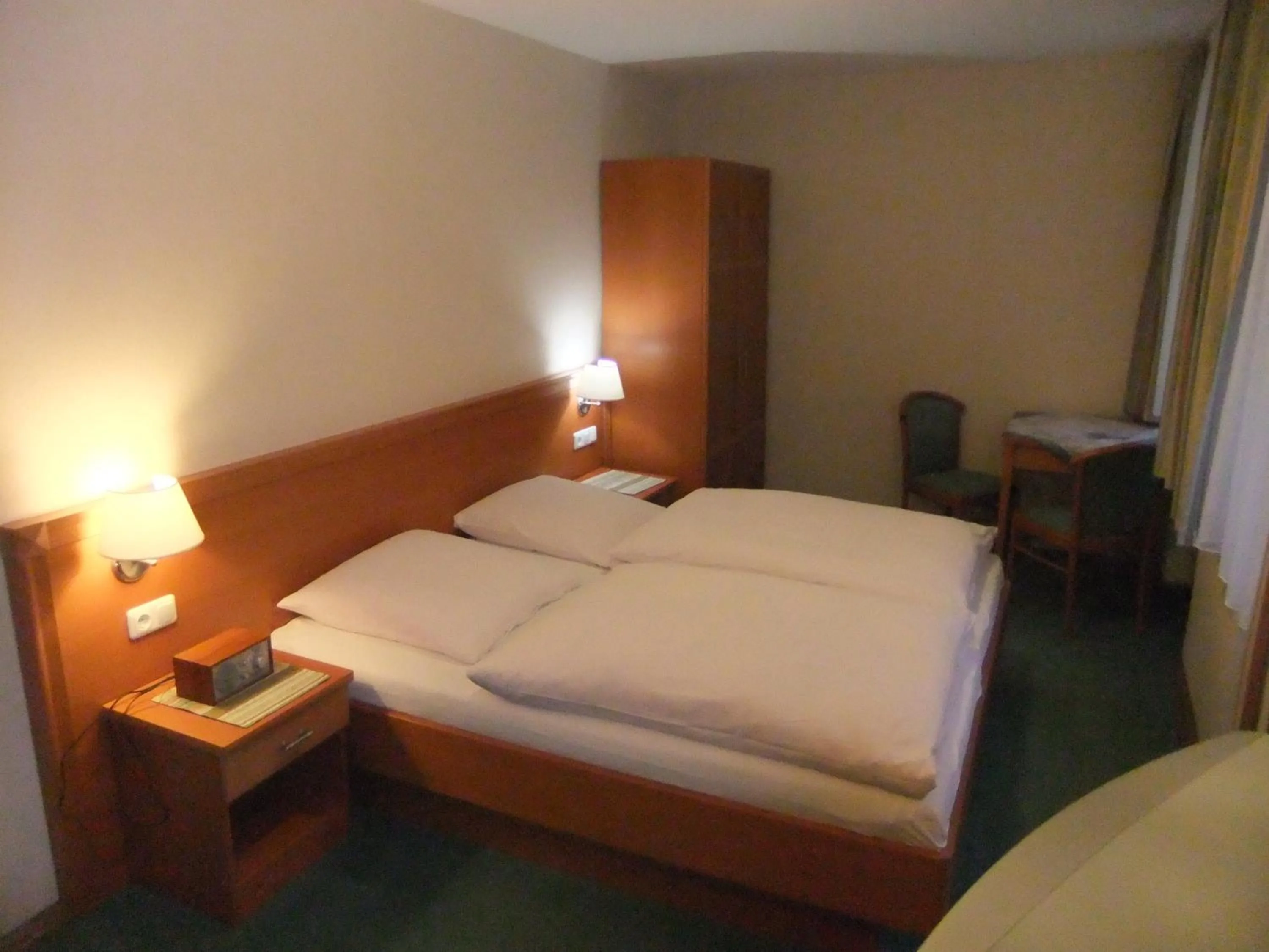 Photo of the whole room, Bed in Gasthof Rotes Roß