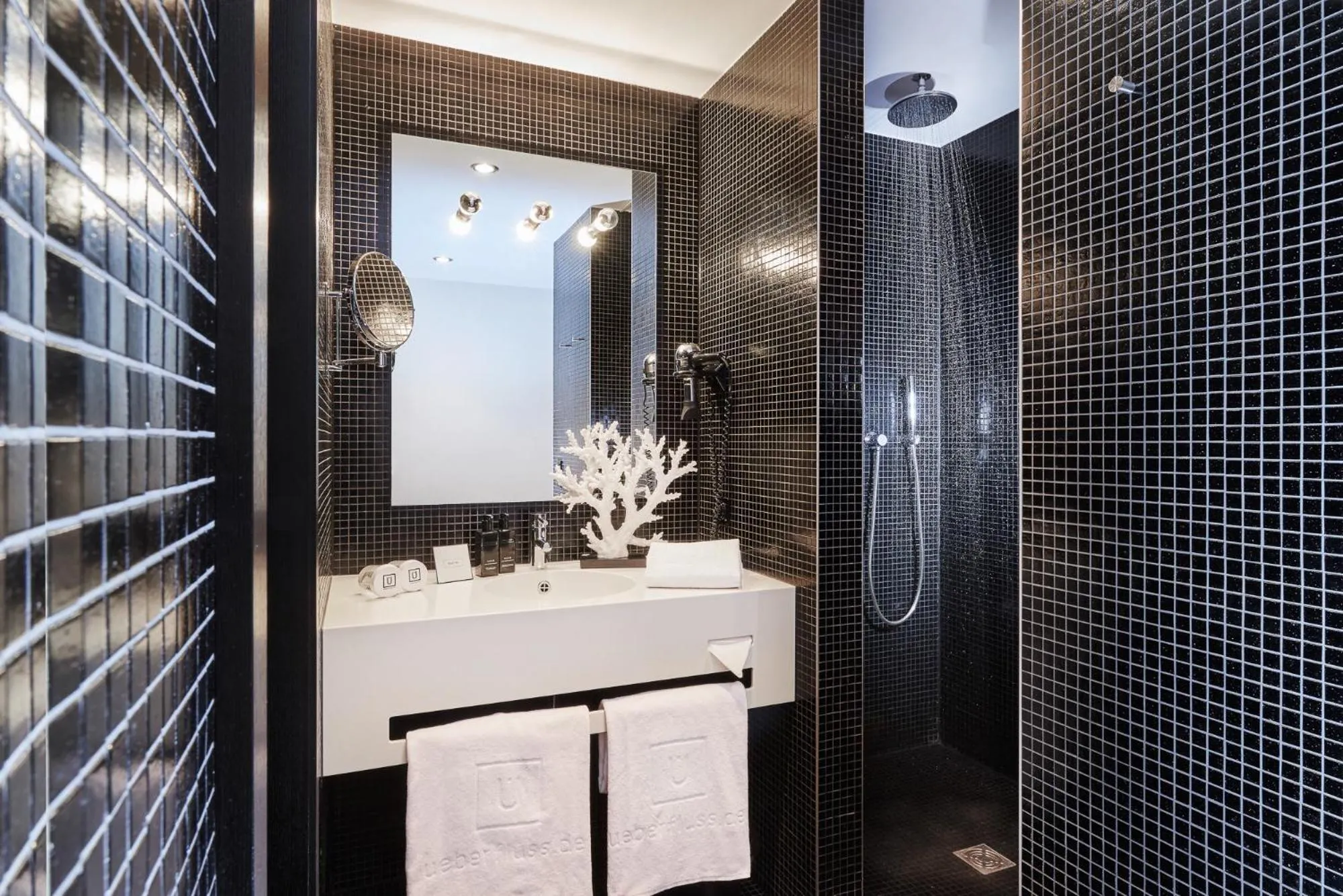 Bathroom in Nena Hotel Bremen