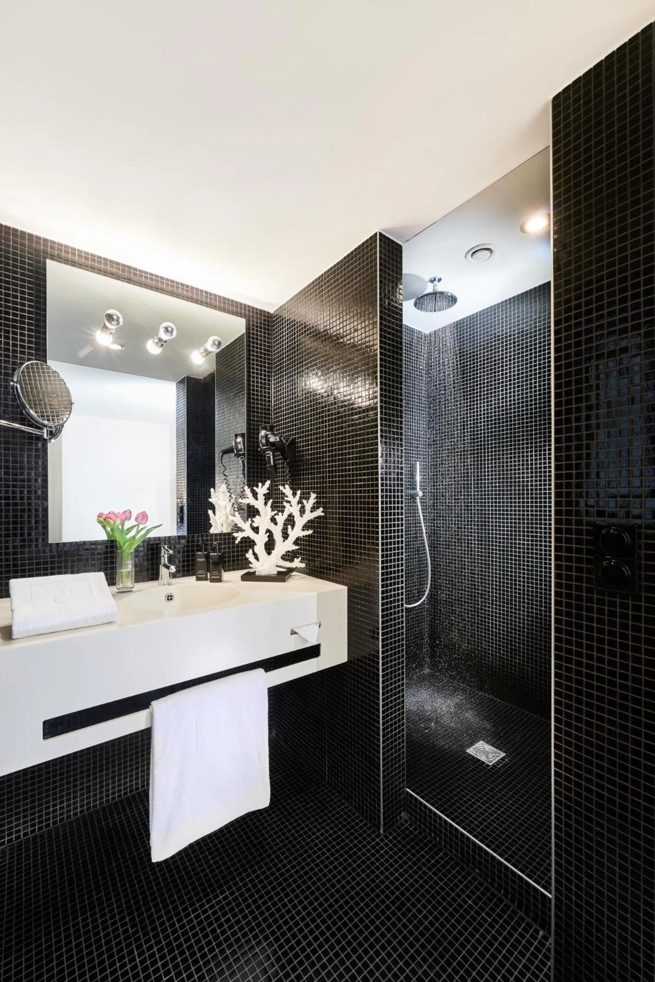 Bathroom in Nena Hotel Bremen