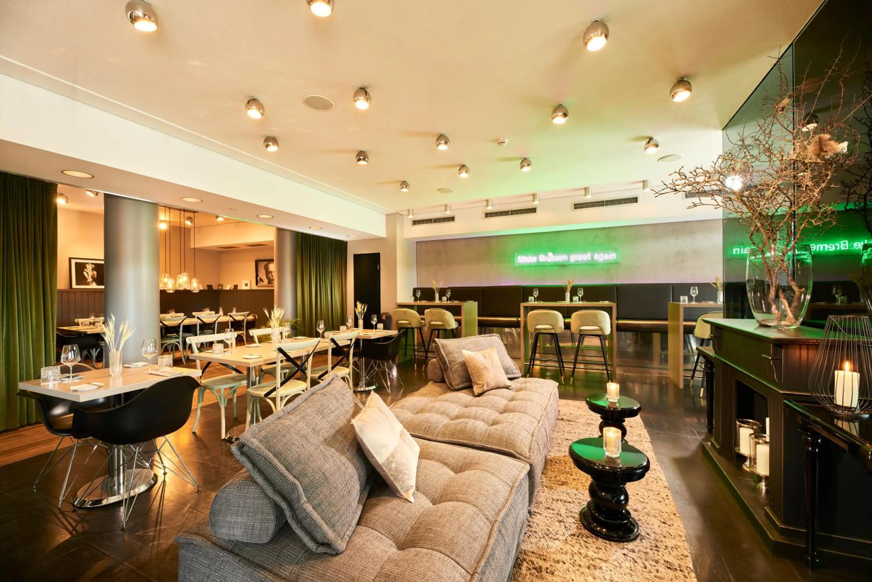 Restaurant/places to eat in Nena Hotel Bremen