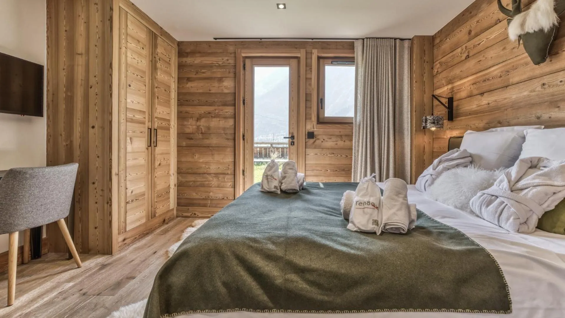 Bed in Chalet Hupa