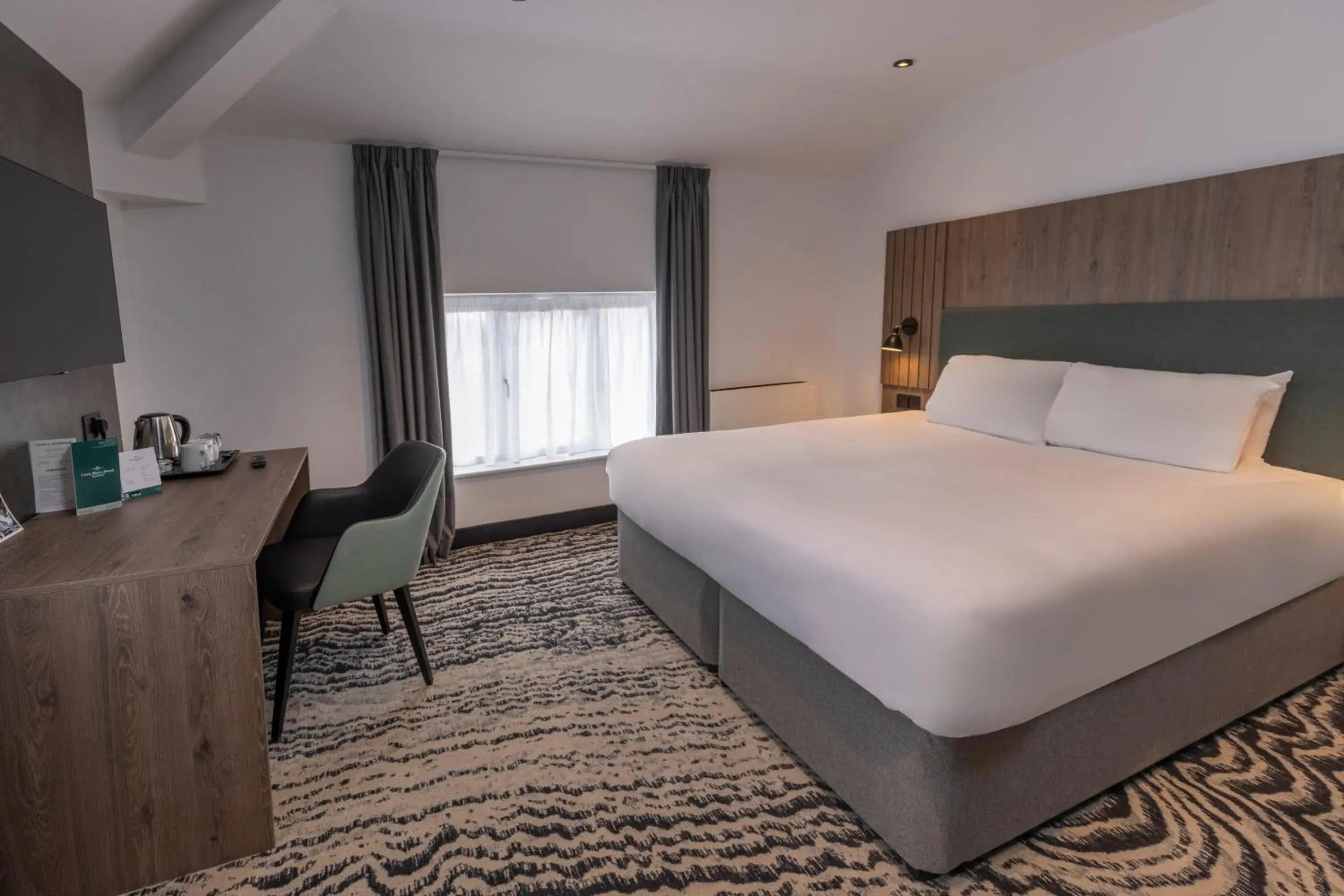 Property building, Bed in Casa Mere Hotel, Knutsford Cheshire, Sure Collection by Best Western Property building, Bed in Casa Mere Hotel, Knutsford Cheshire, Sure Collection by Best Western