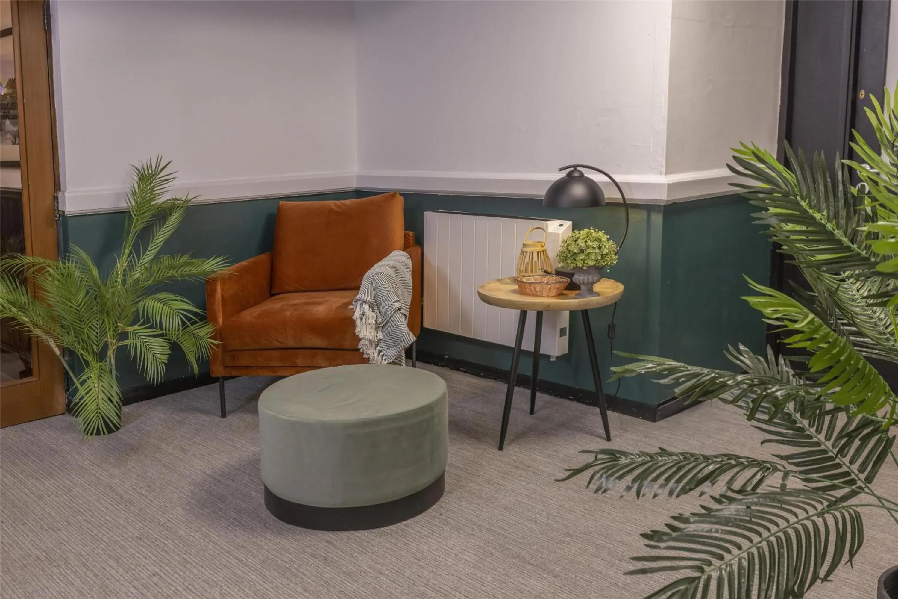 Lobby or reception in Casa Mere Manchester Airport, Knutsford, Sure Collection by Best Western Lobby or reception in Casa Mere Manchester Airport, Knutsford, Sure Collection by Best Western