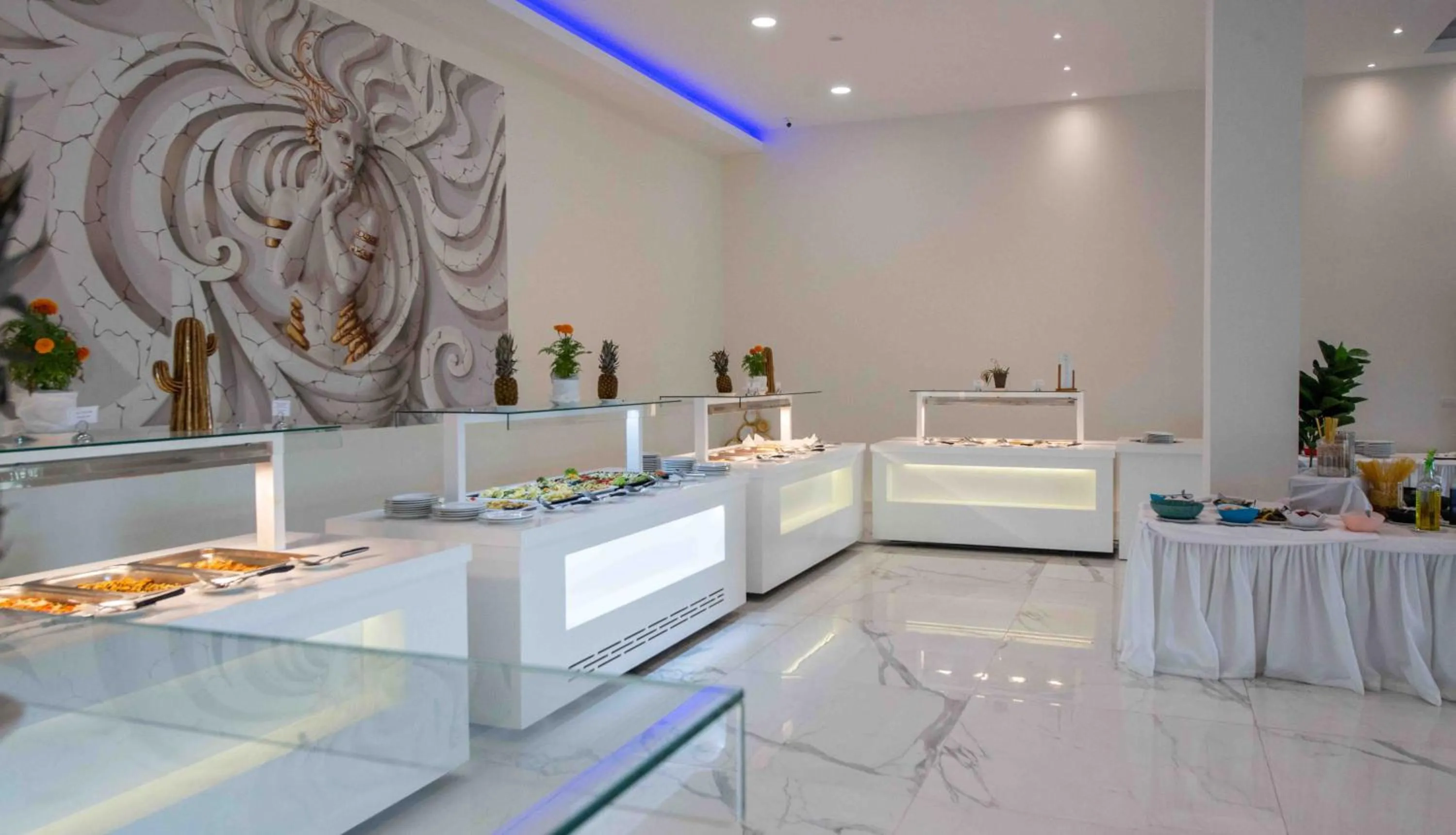 Restaurant/places to eat in LAGUNA HOLIDAY RESORT