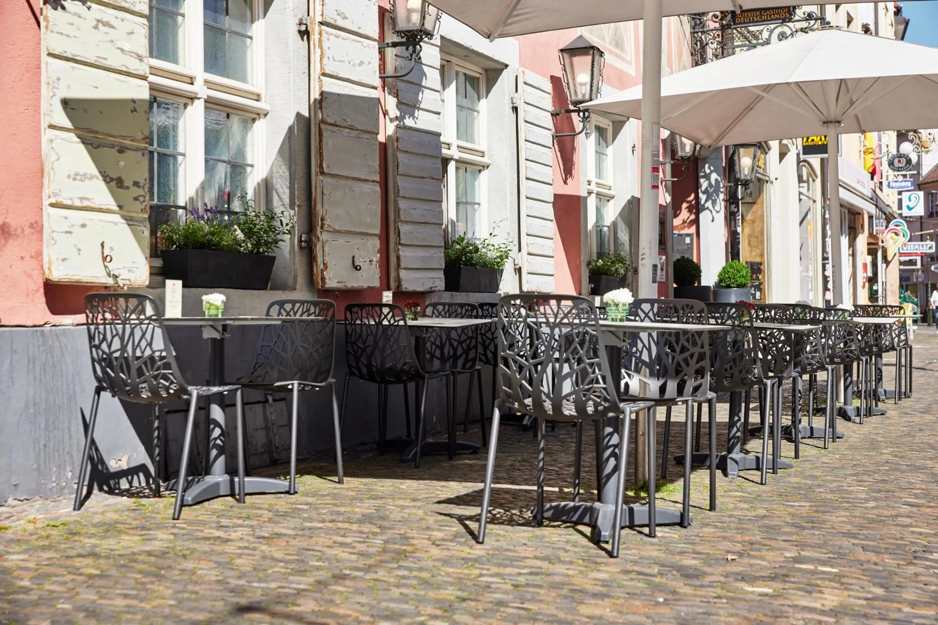 Restaurant/places to eat in Zum Roten Bären