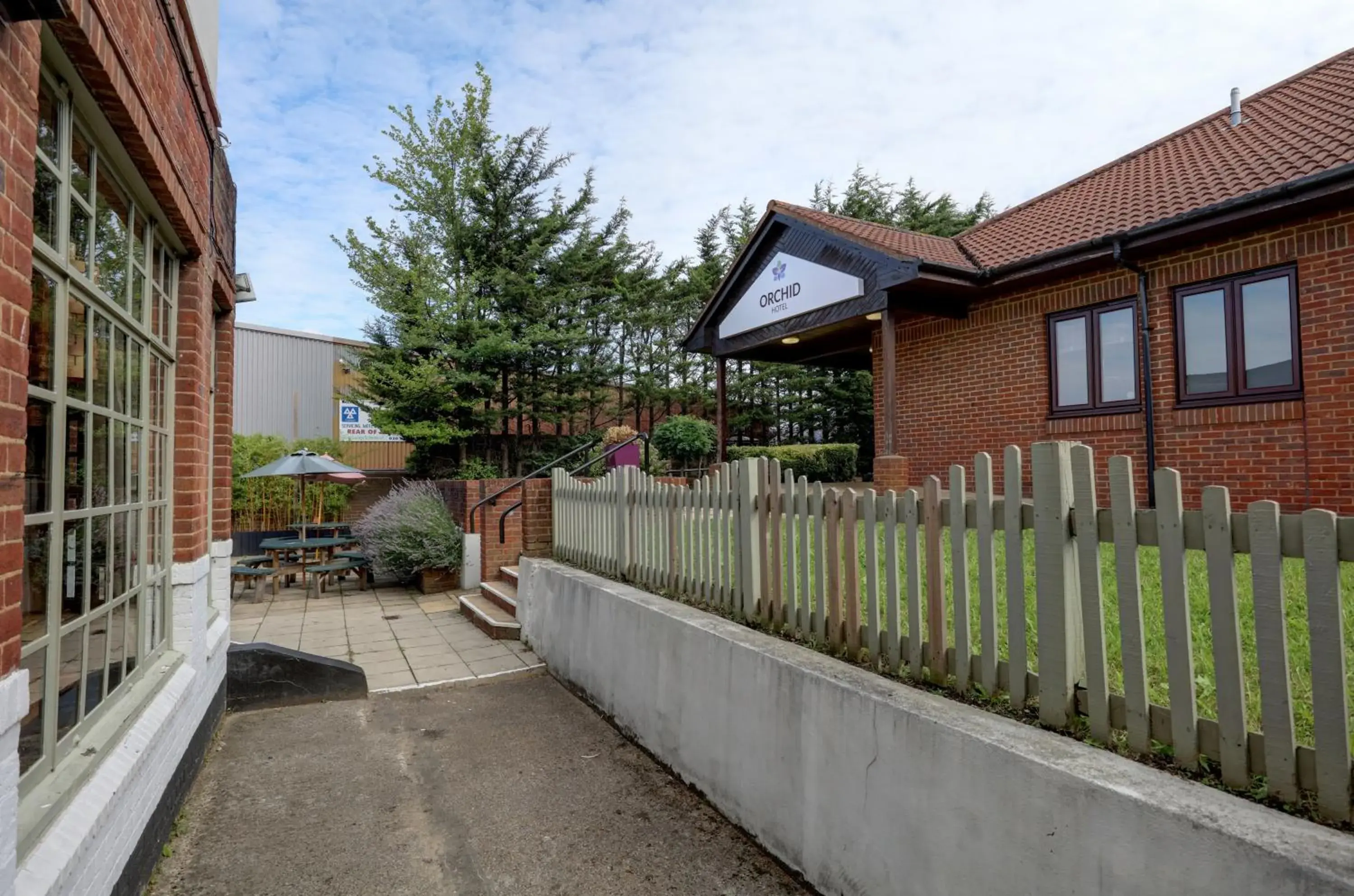 Property building in Orchid Epsom; Sure Hotel Collection by Best Western Property building in Orchid Epsom; Sure Hotel Collection by Best Western