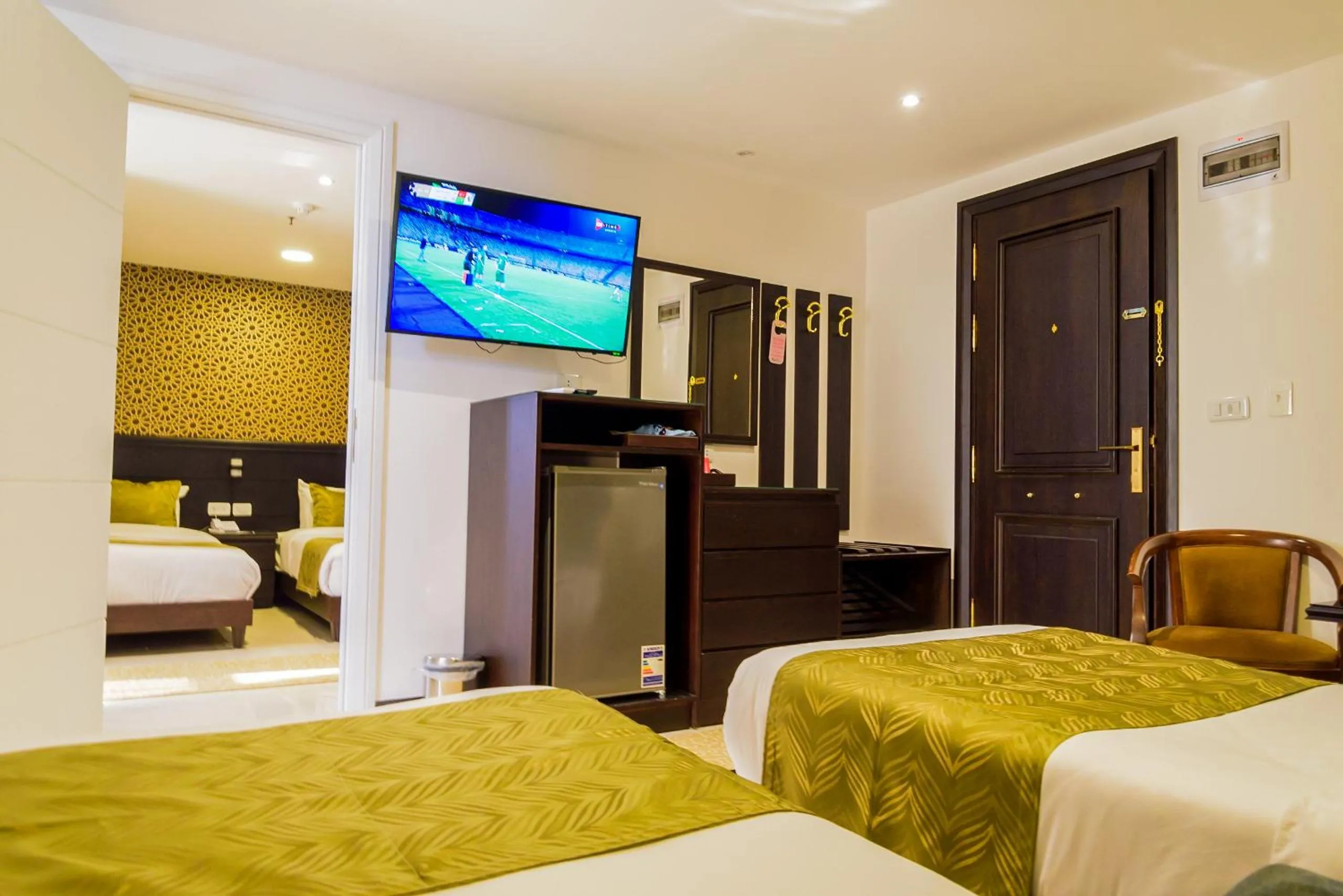Bed in Royal Day