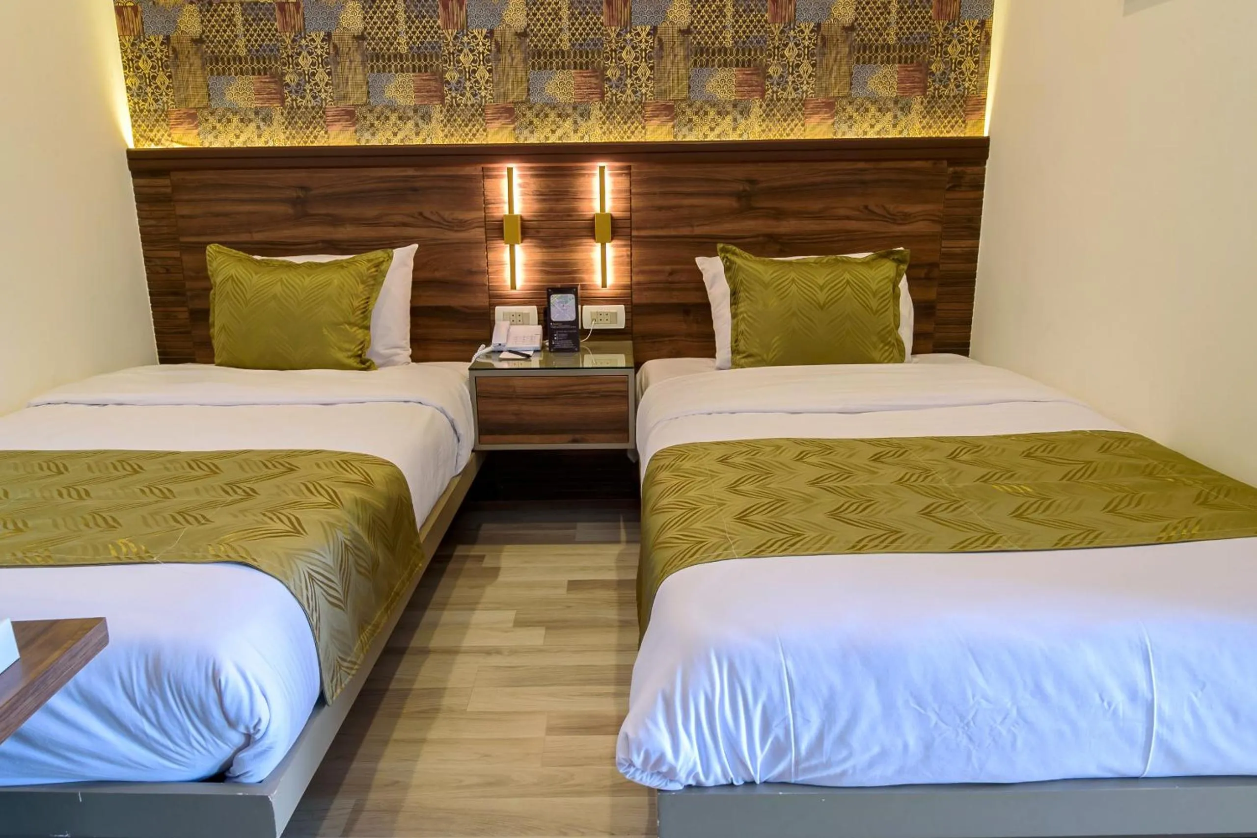 Bed in Royal Day