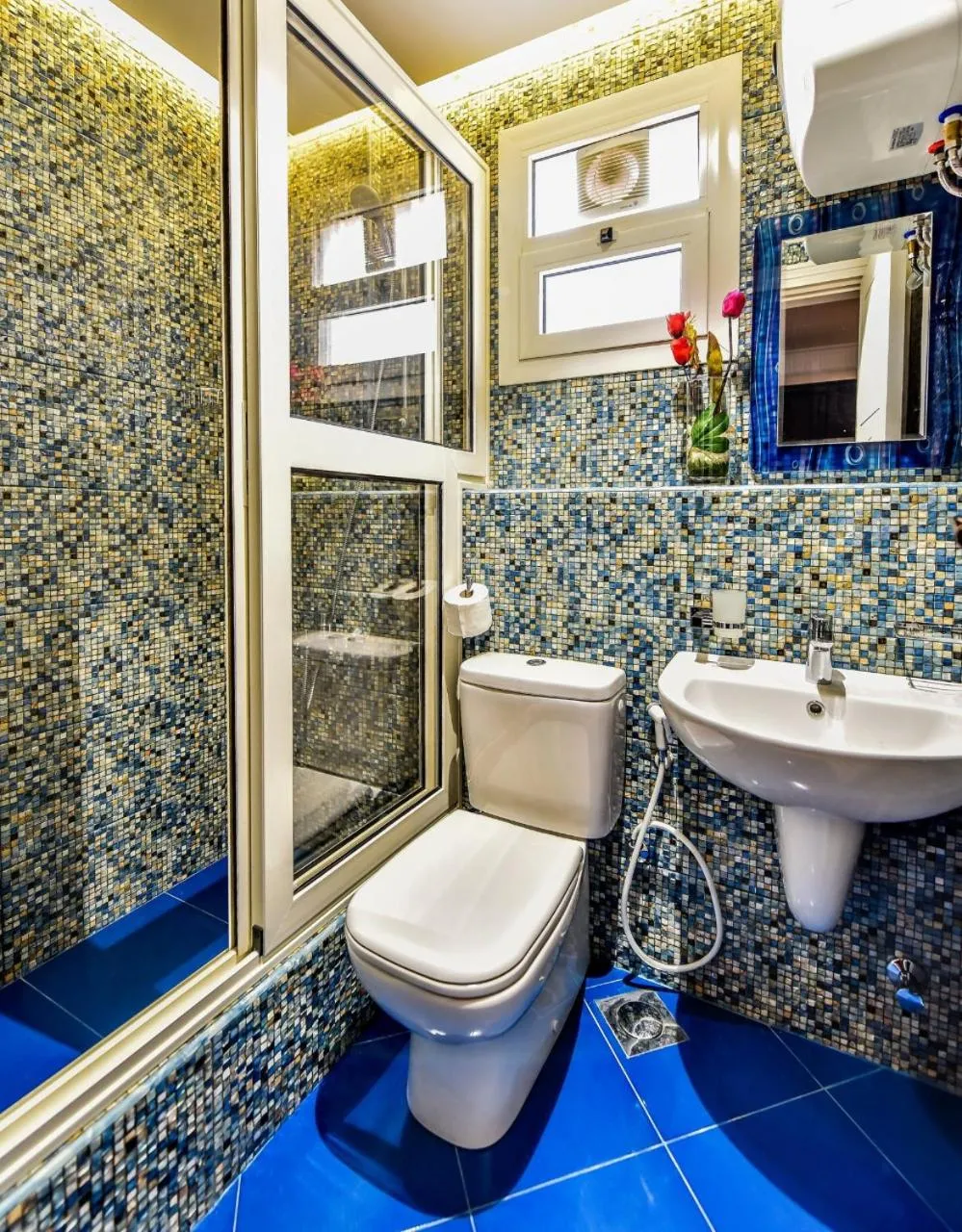 Toilet in Royal Day