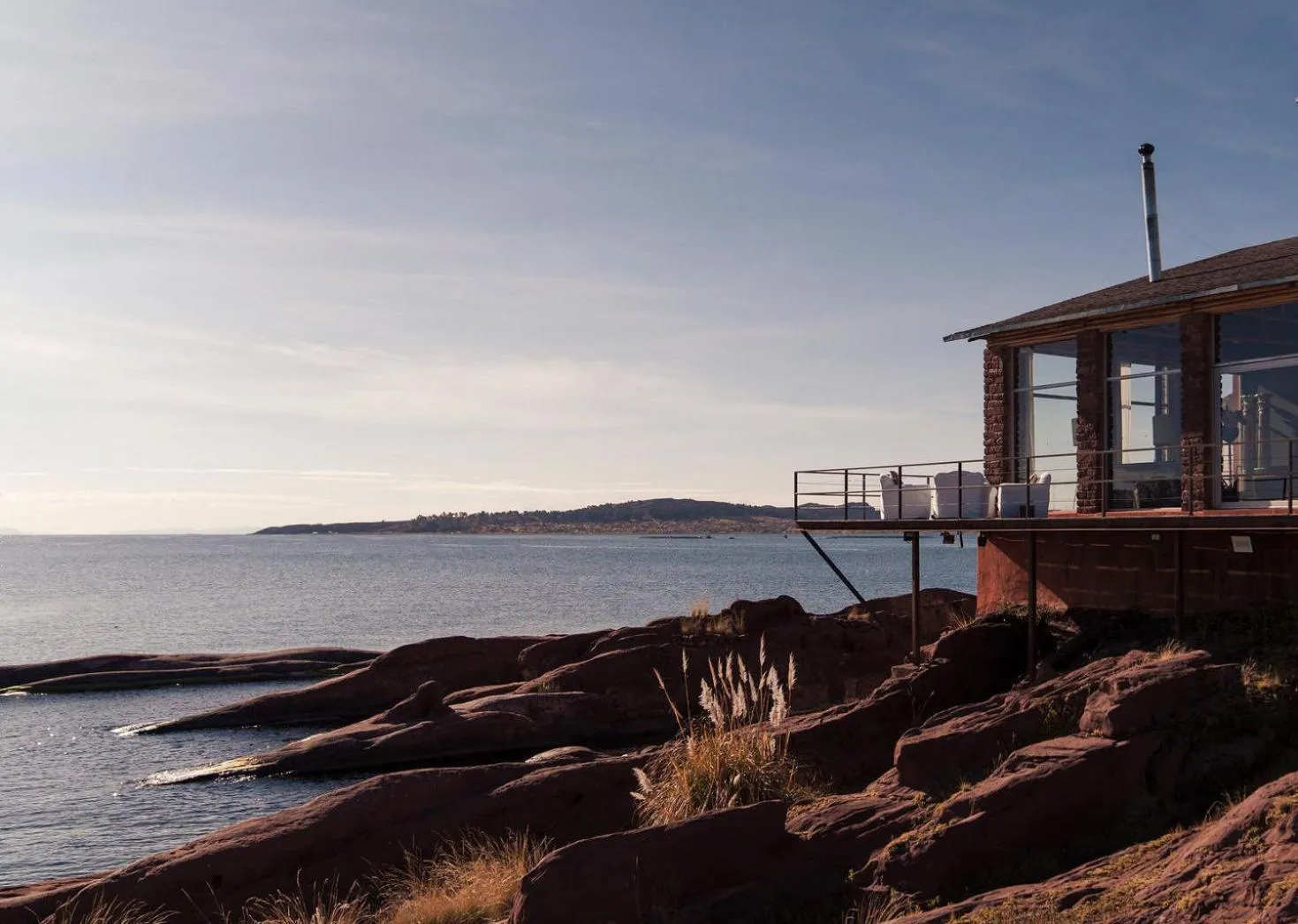 Property building in Titilaka by Andean