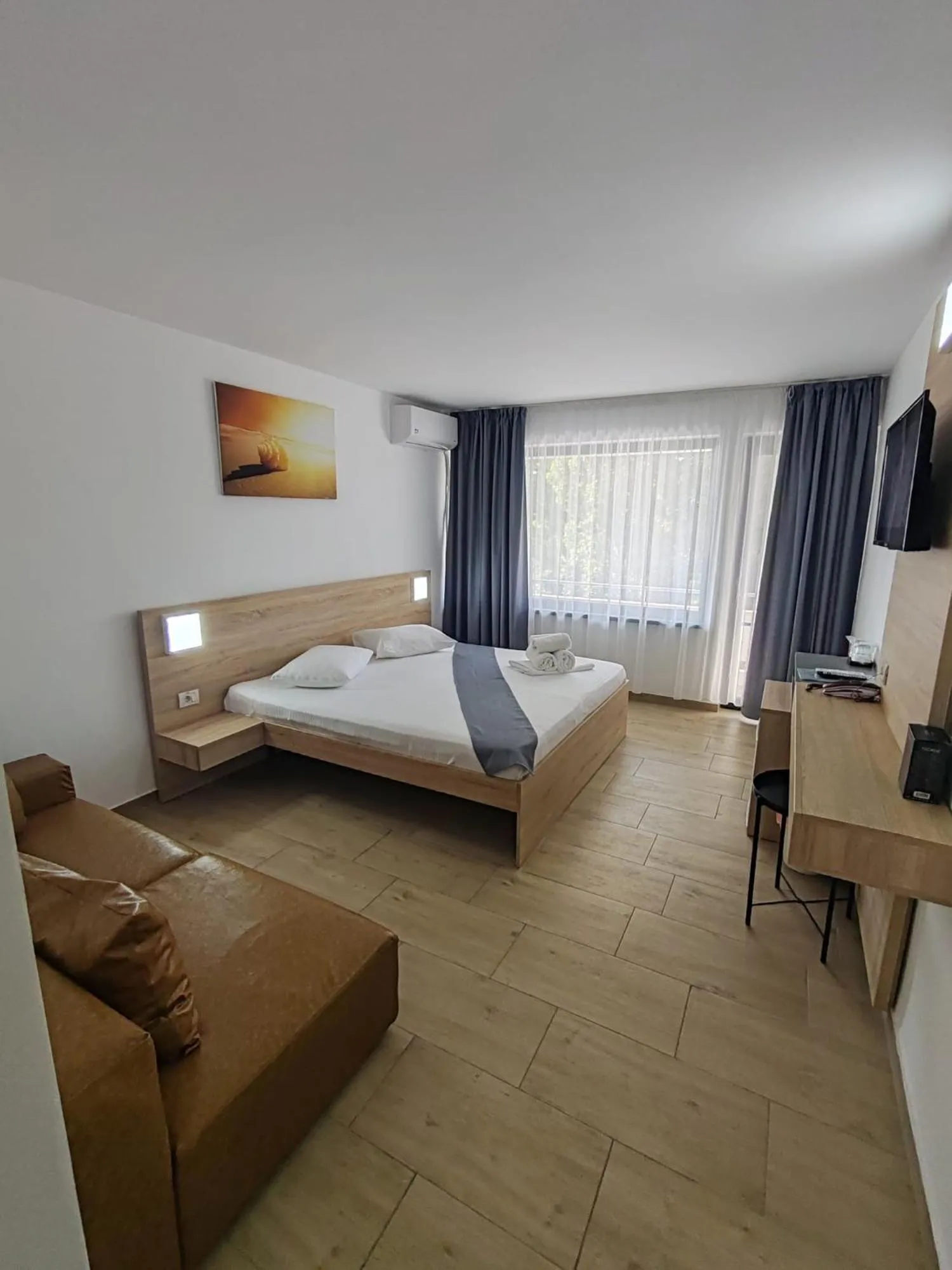 Photo of the whole room, Bed in Hotel Gloria