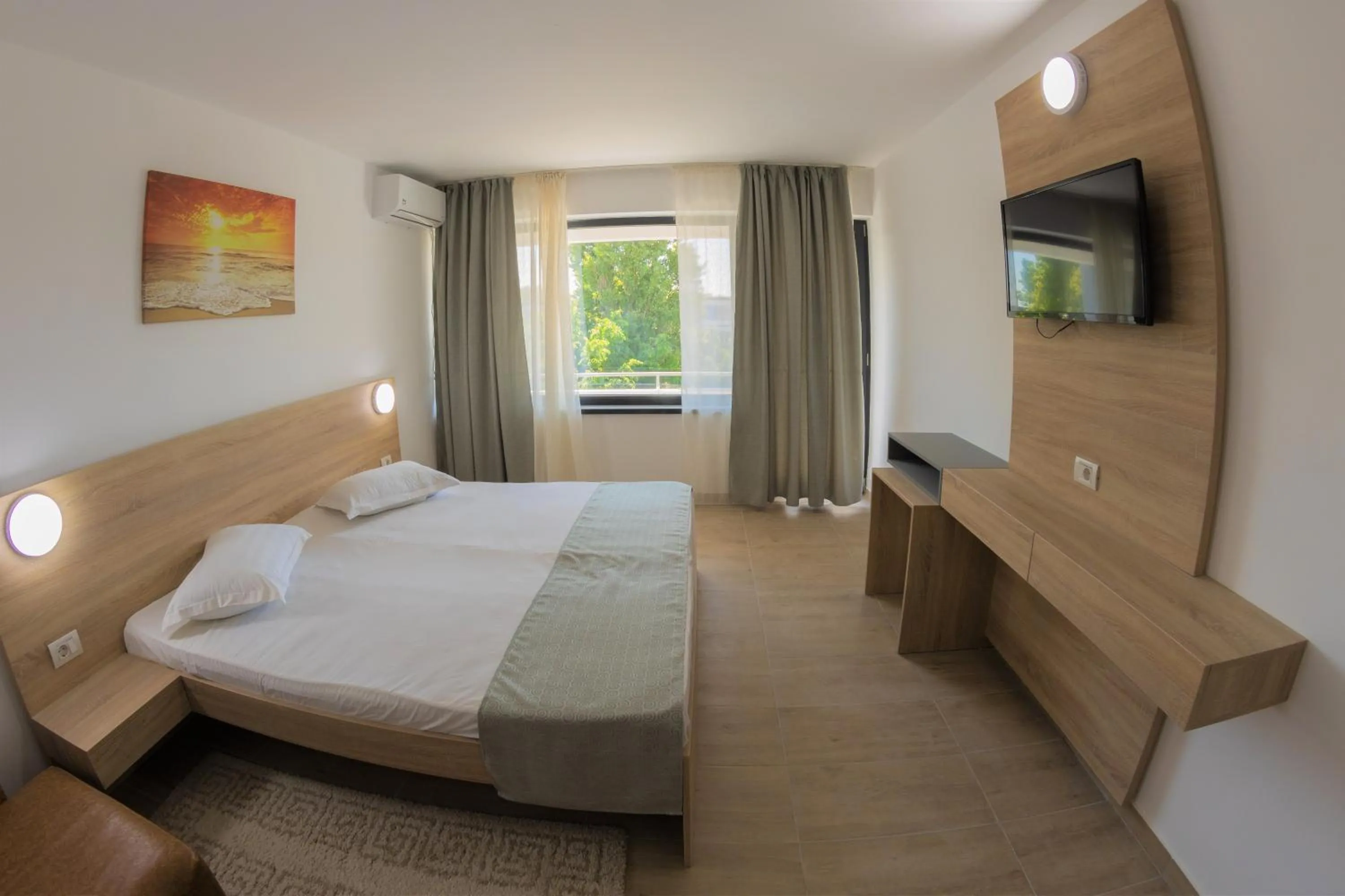 Photo of the whole room, Bed in Hotel Gloria