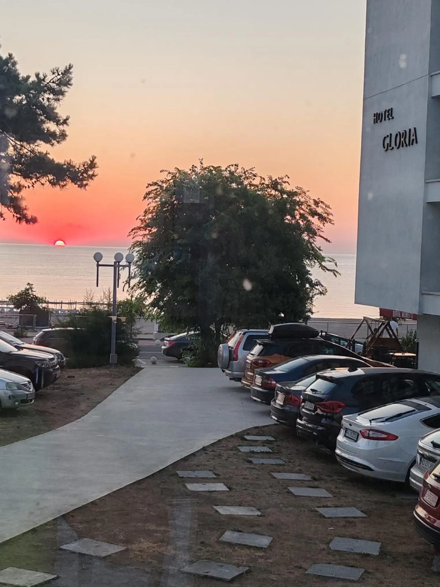 Sunrise in Hotel Gloria