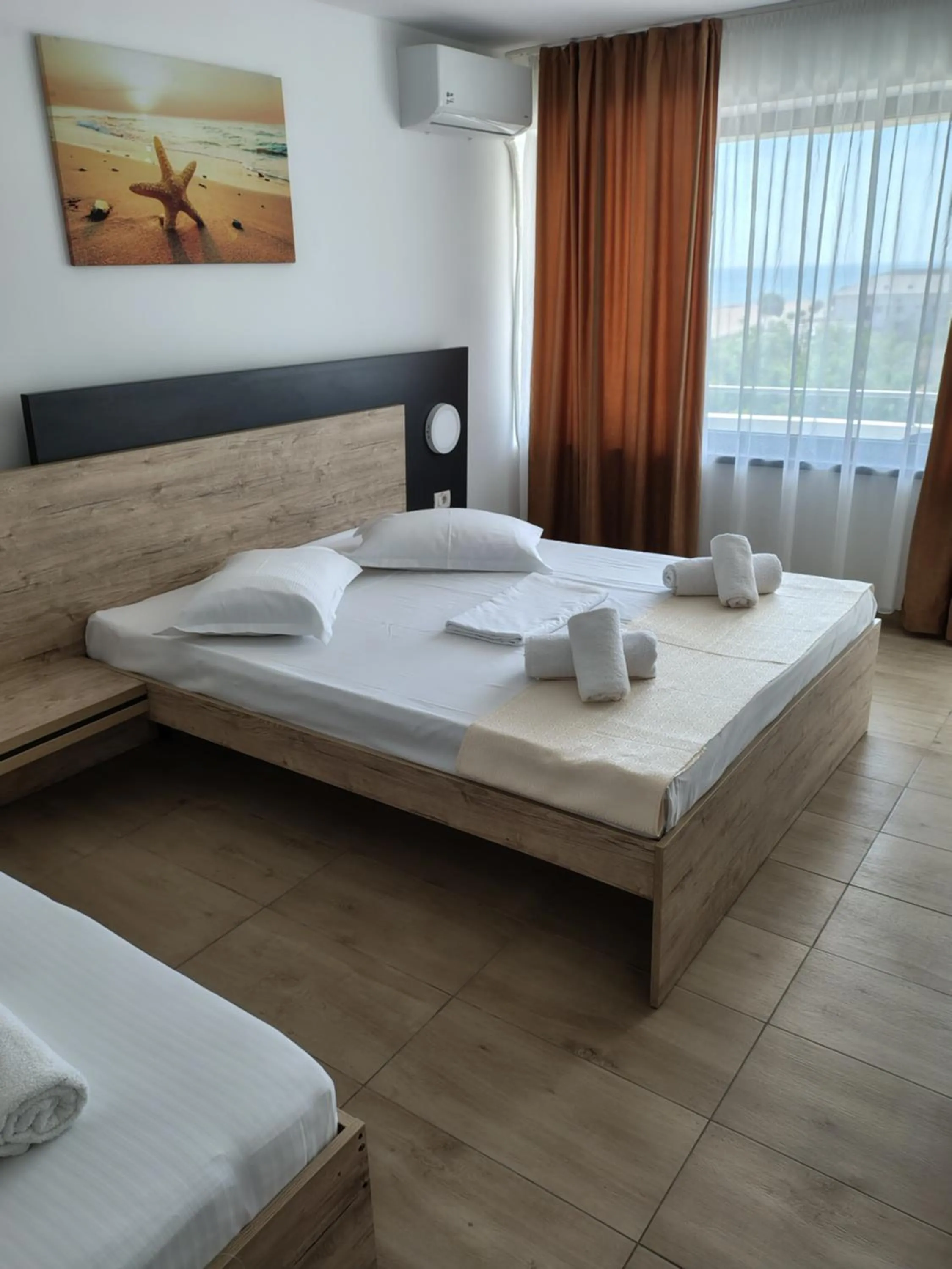 Photo of the whole room, Bed in Hotel Gloria