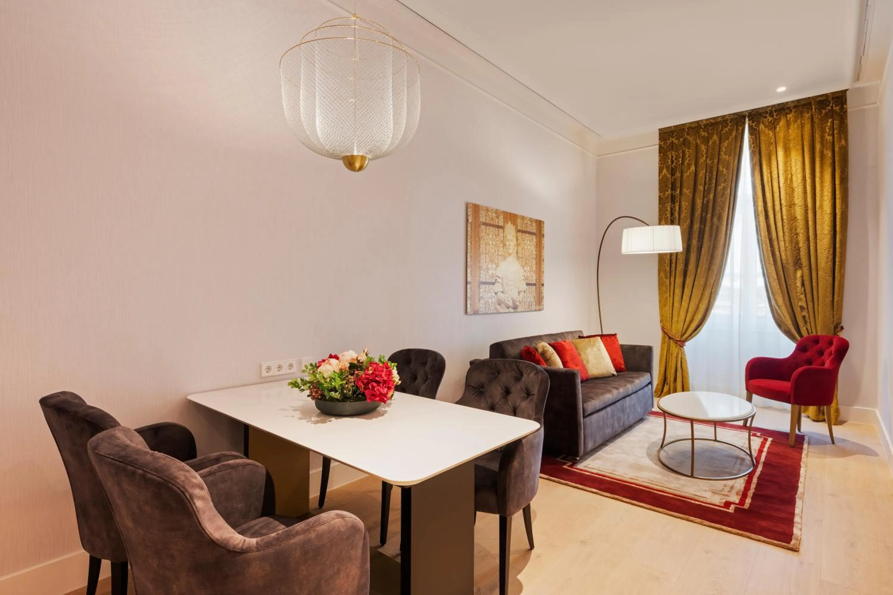 Living room in Áurea Ana Palace by Eurostars Hotel Company