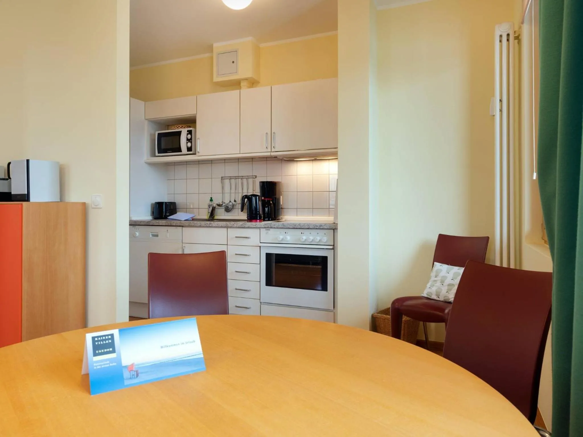 Kaiservillen Heringsdorf - Ferienwohnung mit 1 Schlafzimmer und Balkon D131