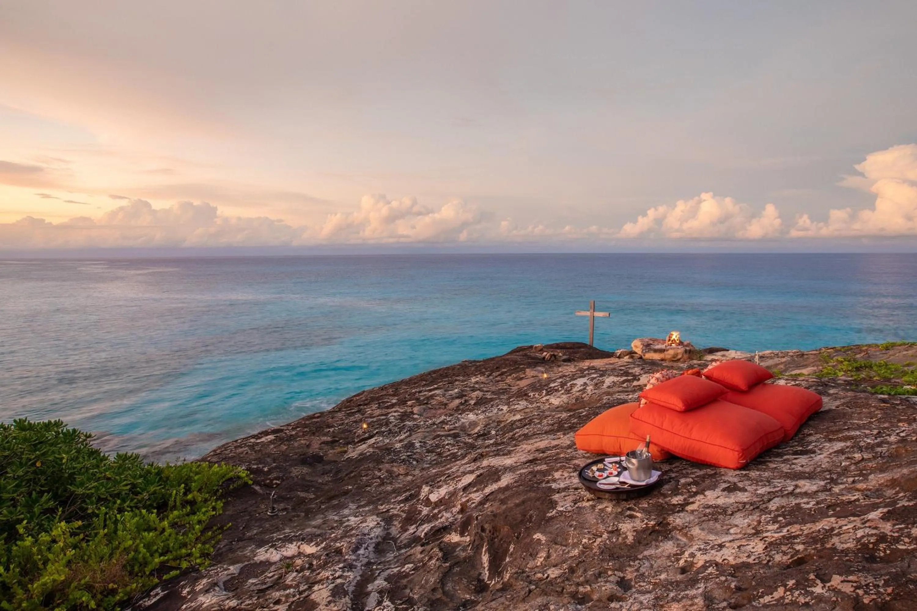 Restaurant/places to eat in North Island, a Luxury Collection Resort, Seychelles