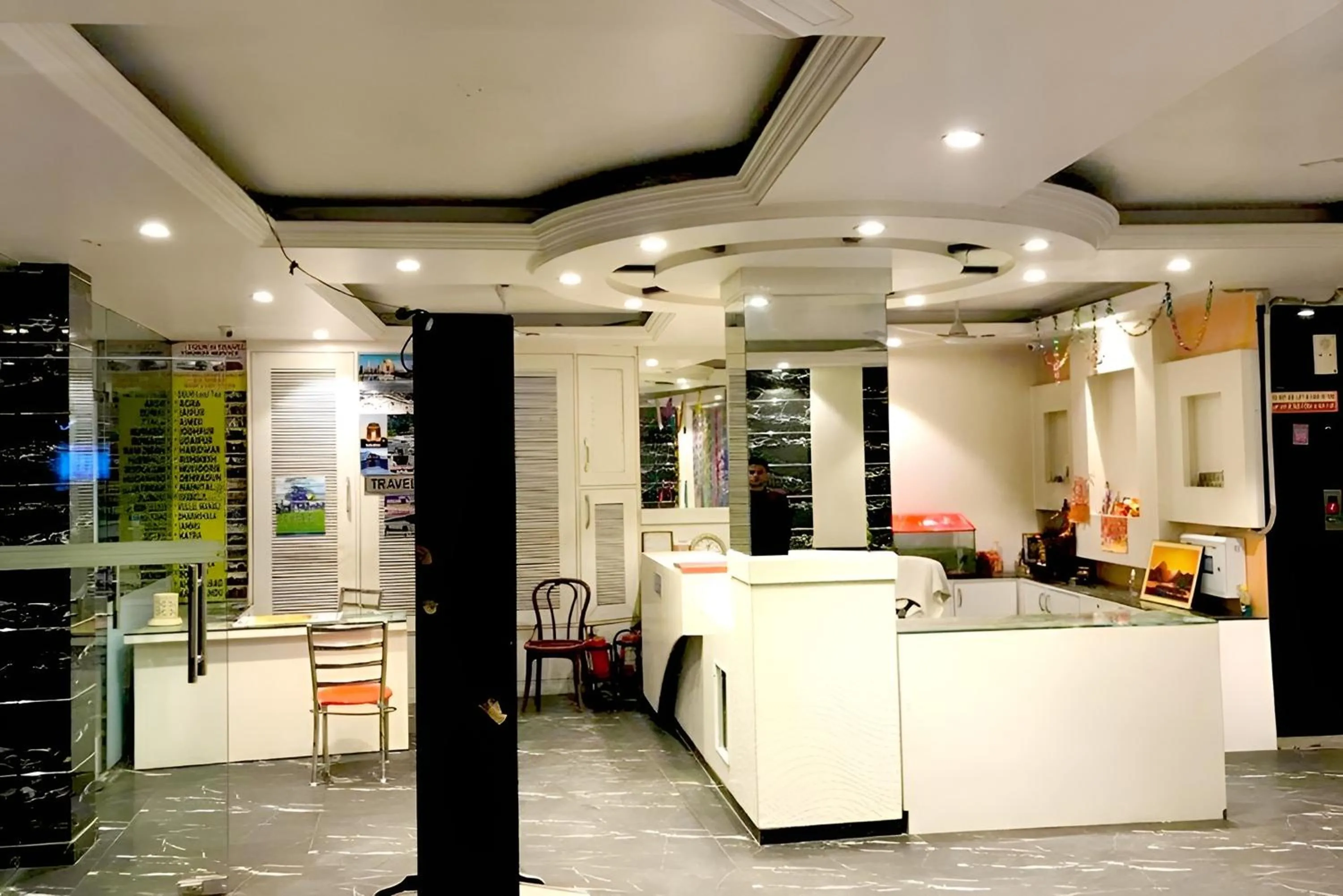 Lobby or reception in Hotel Crystal Deluxe at New Delhi Railway Station