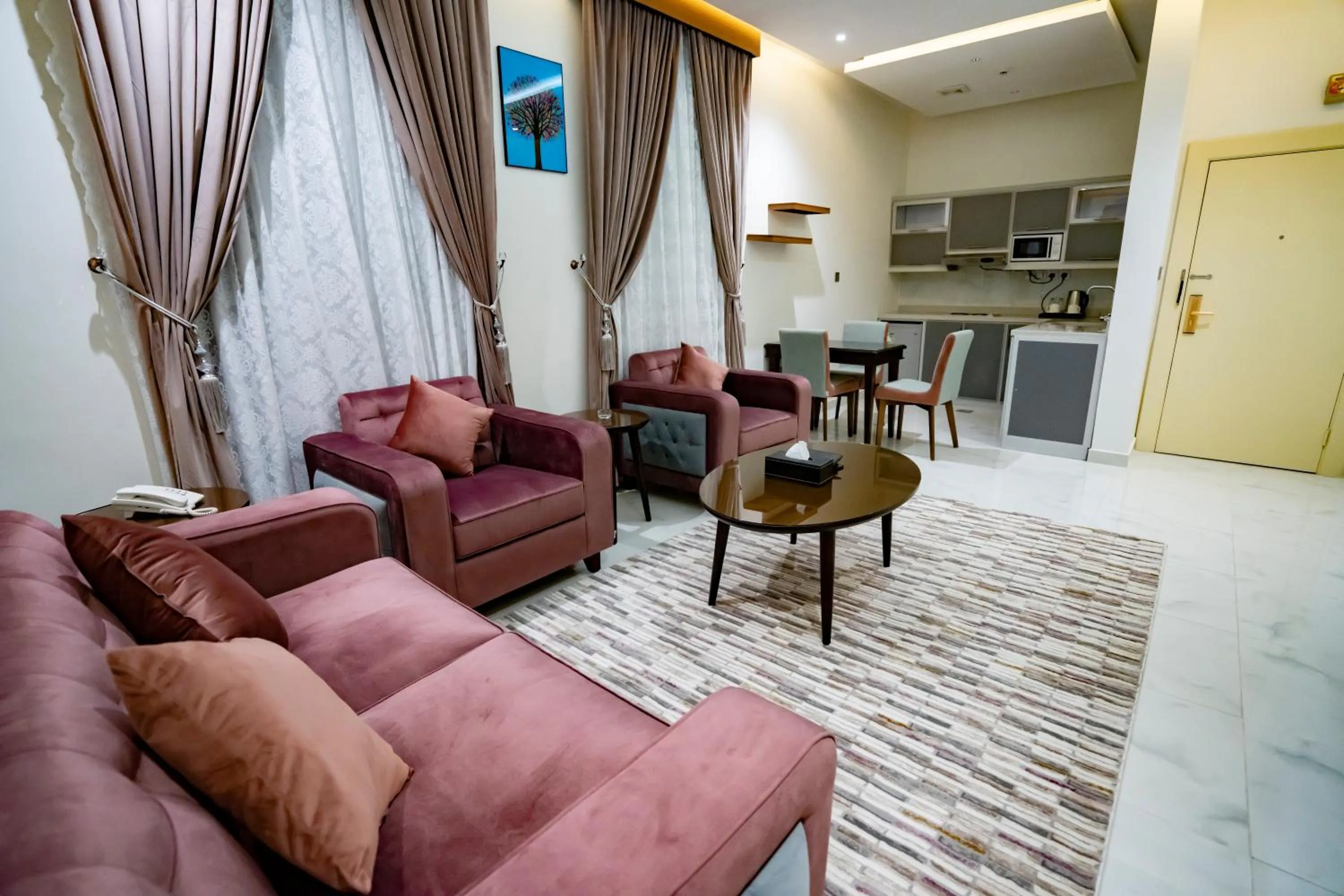 Communal lounge/ TV room in 5season