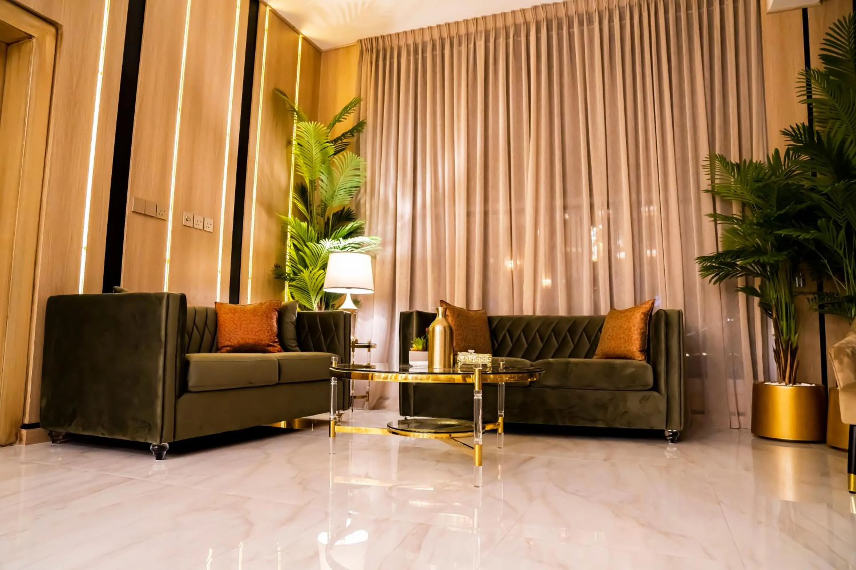 Communal lounge/ TV room in 5season