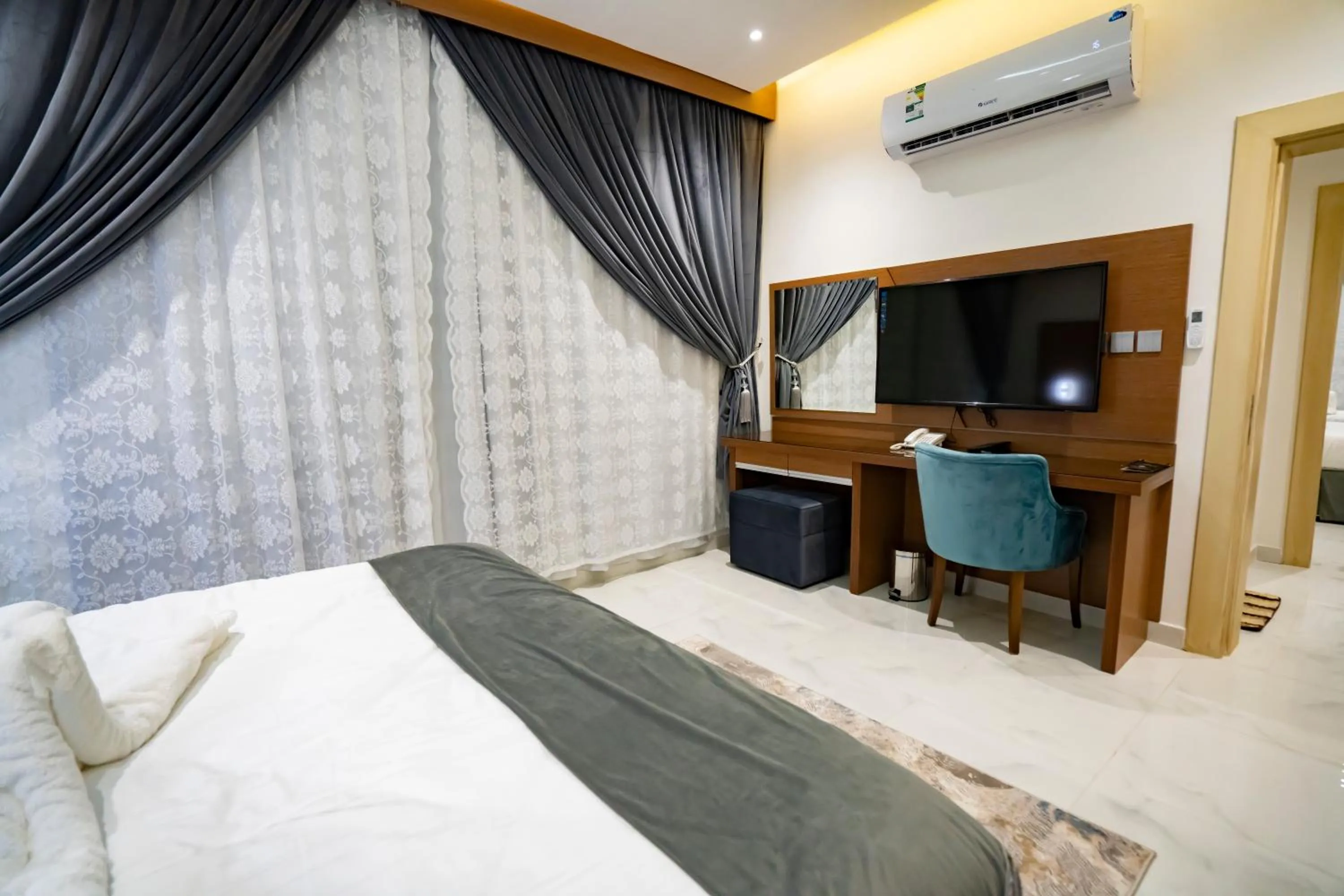 TV and multimedia, Bed in 5season