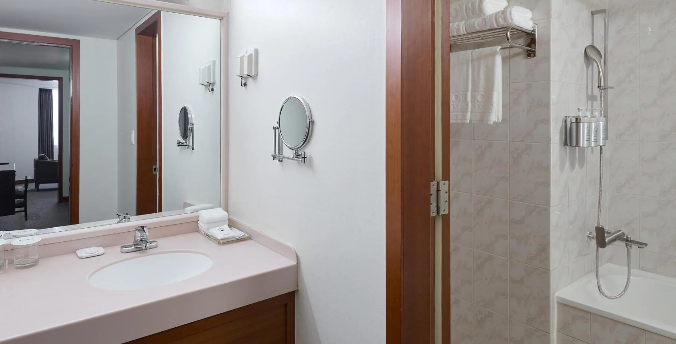 Bathroom in Hotel President