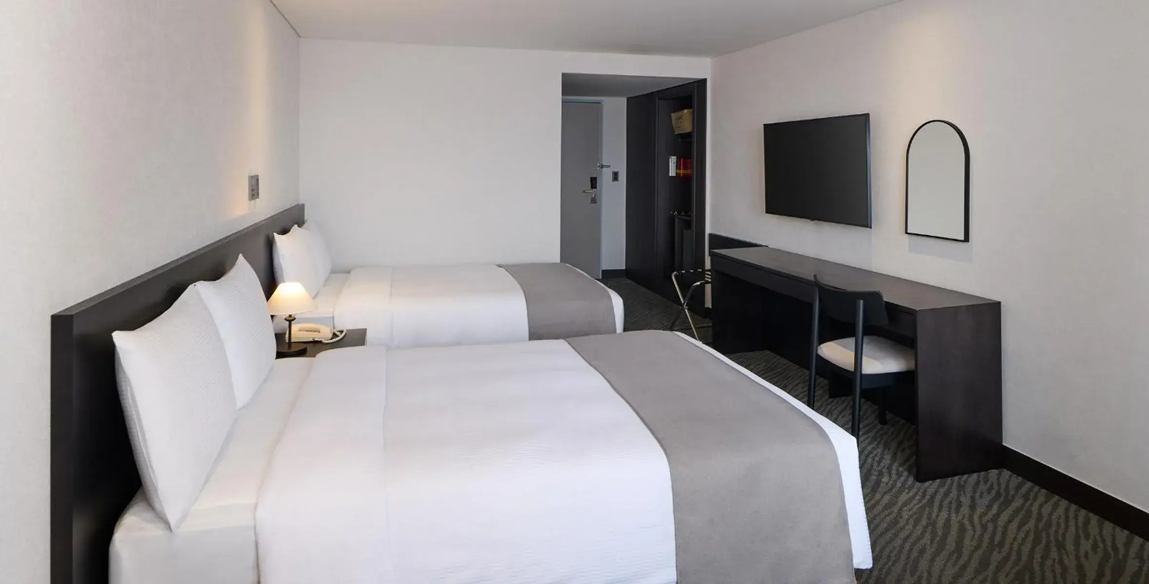 Photo of the whole room, Bed in Hotel President Photo of the whole room, Bed in Hotel President