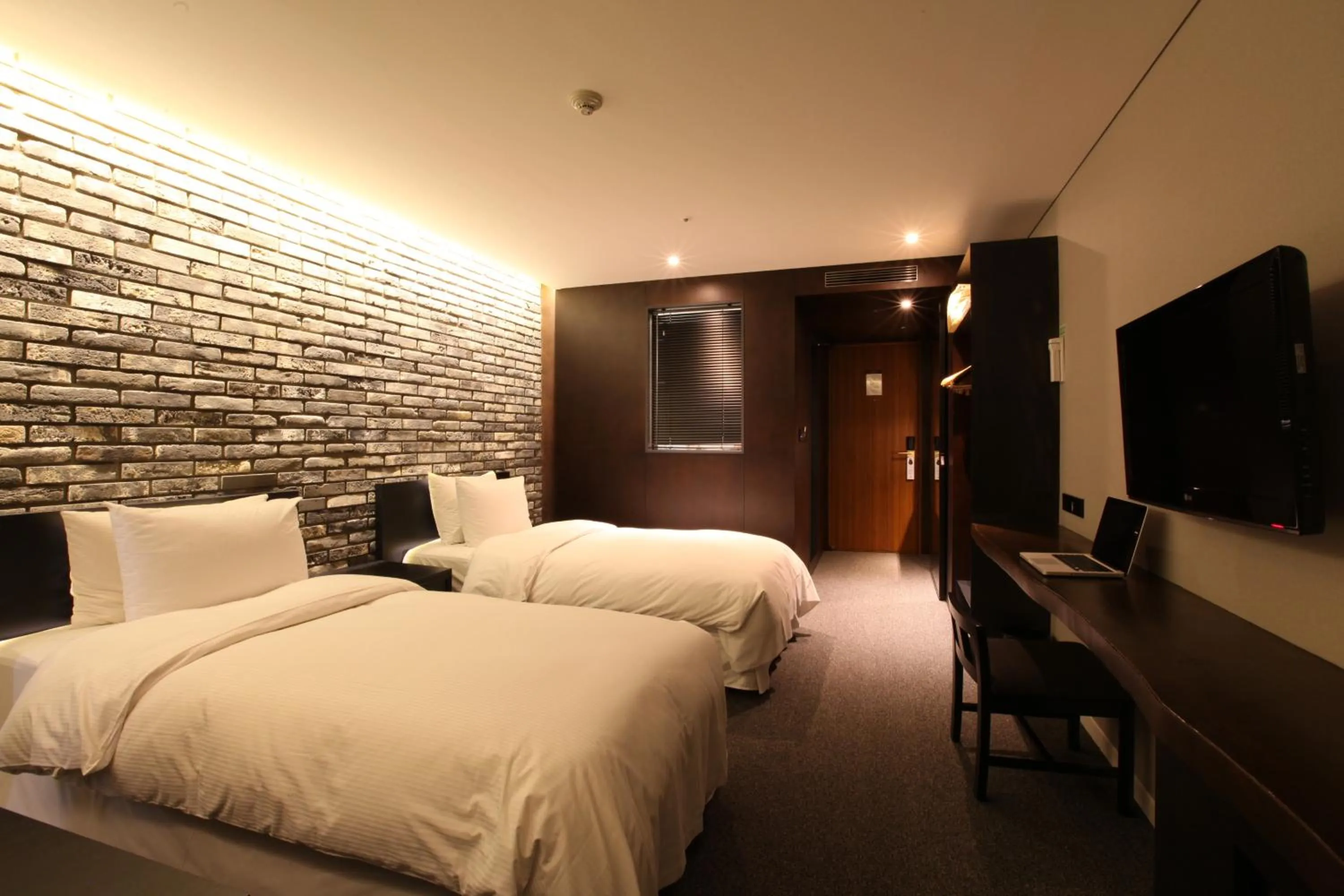 Photo of the whole room, Bed in Hotel President