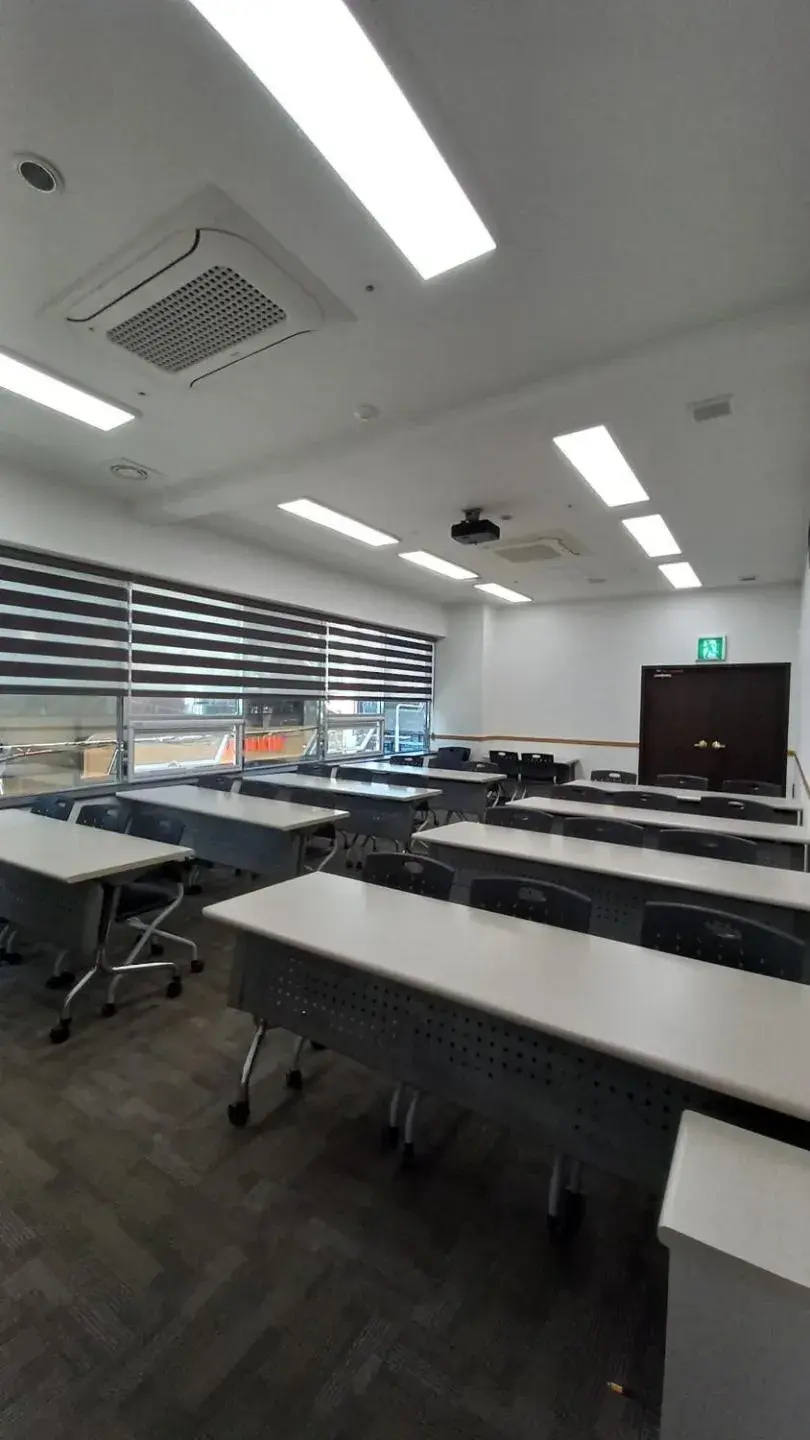 Property building in Toyoko Inn Busan Station No.1 Property building in Toyoko Inn Busan Station No.1