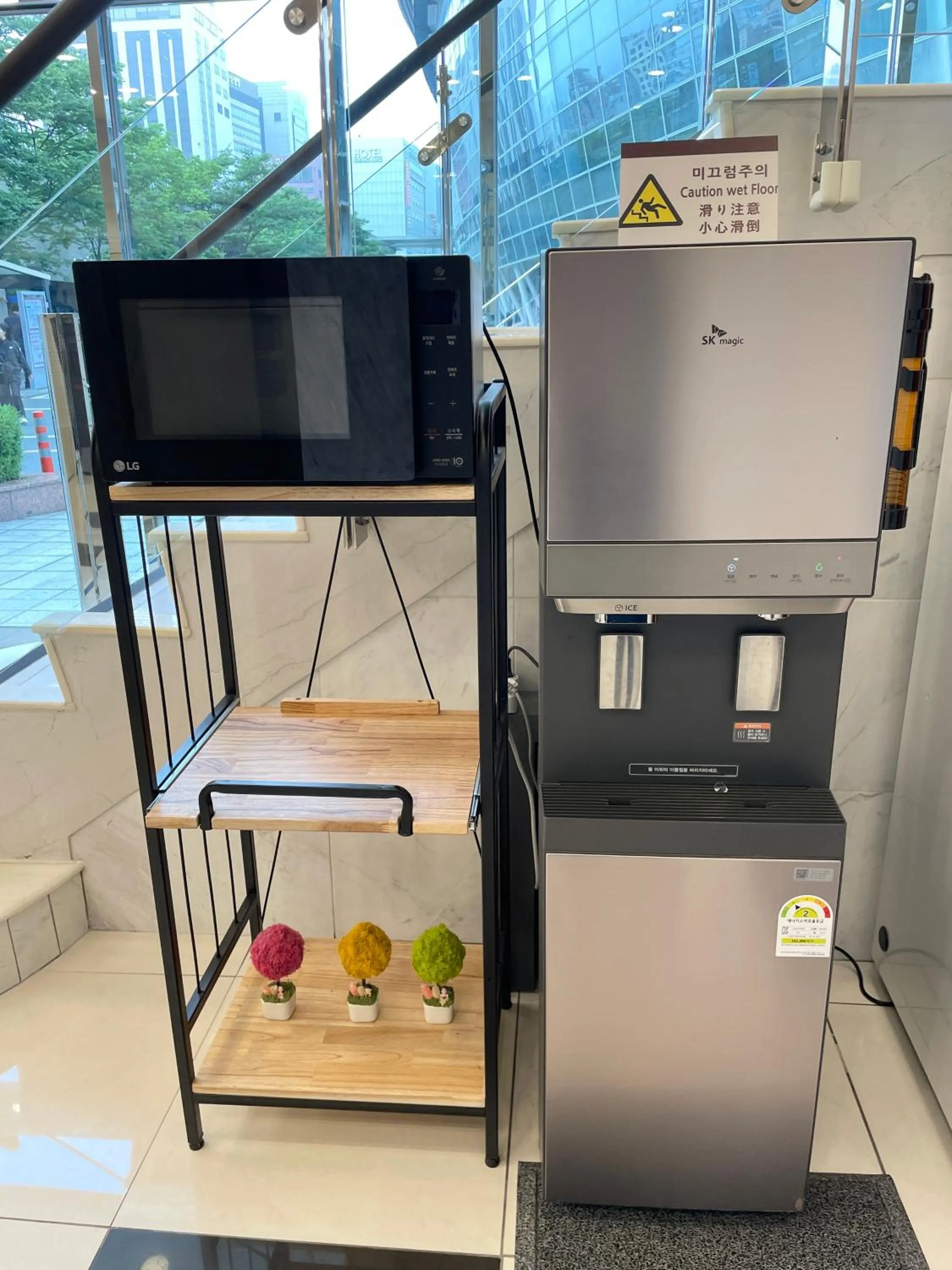 microwave in Toyoko Inn Busan Station No.1